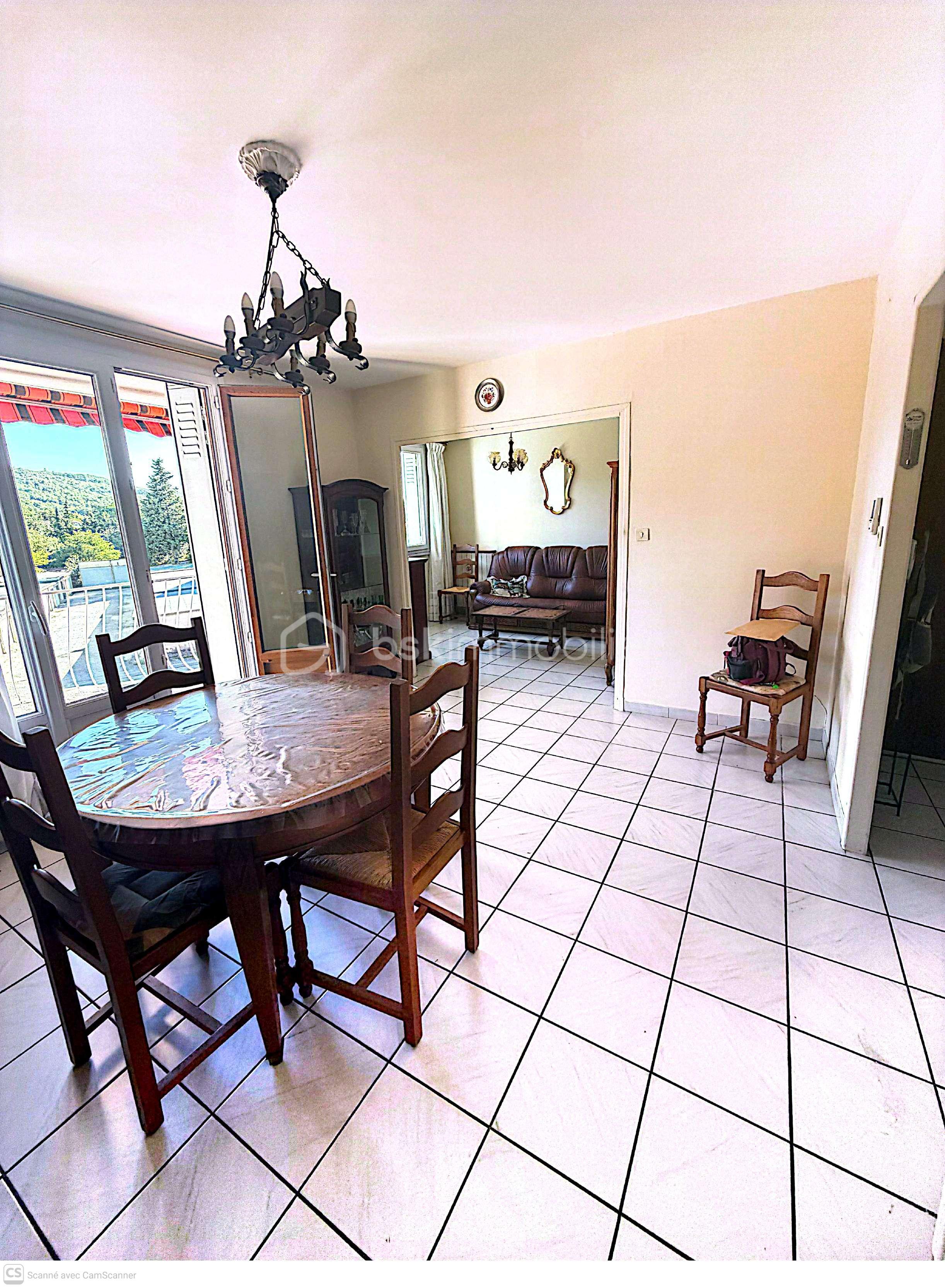 Appartement 5 pièces 70 m² · à Saint-Paul-Trois-Chateaux · 70 m² · 130 000 €