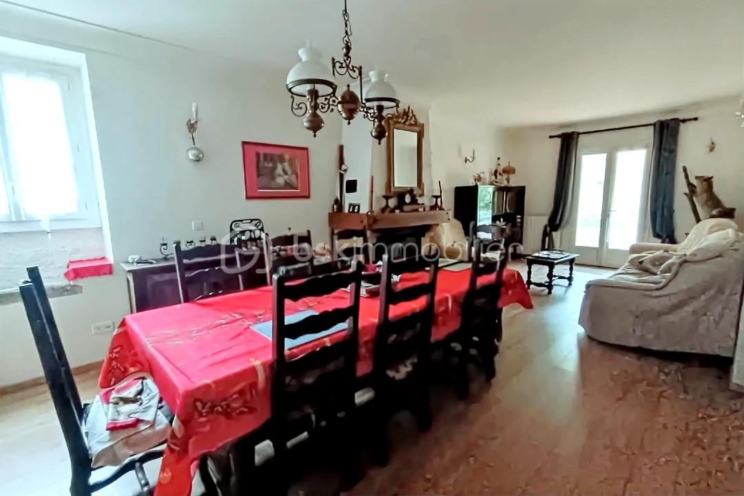 Maison de 140 m² - hoqi-ae57fae567a3414a9201b03c384b2574.jpg