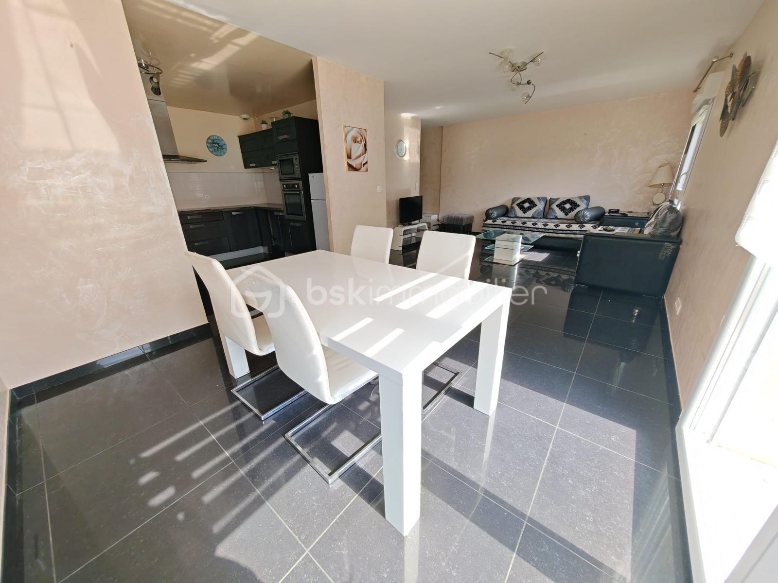 Maison de 94 m² - PHOTO-2025-10-31-23-00-46 3.jpg