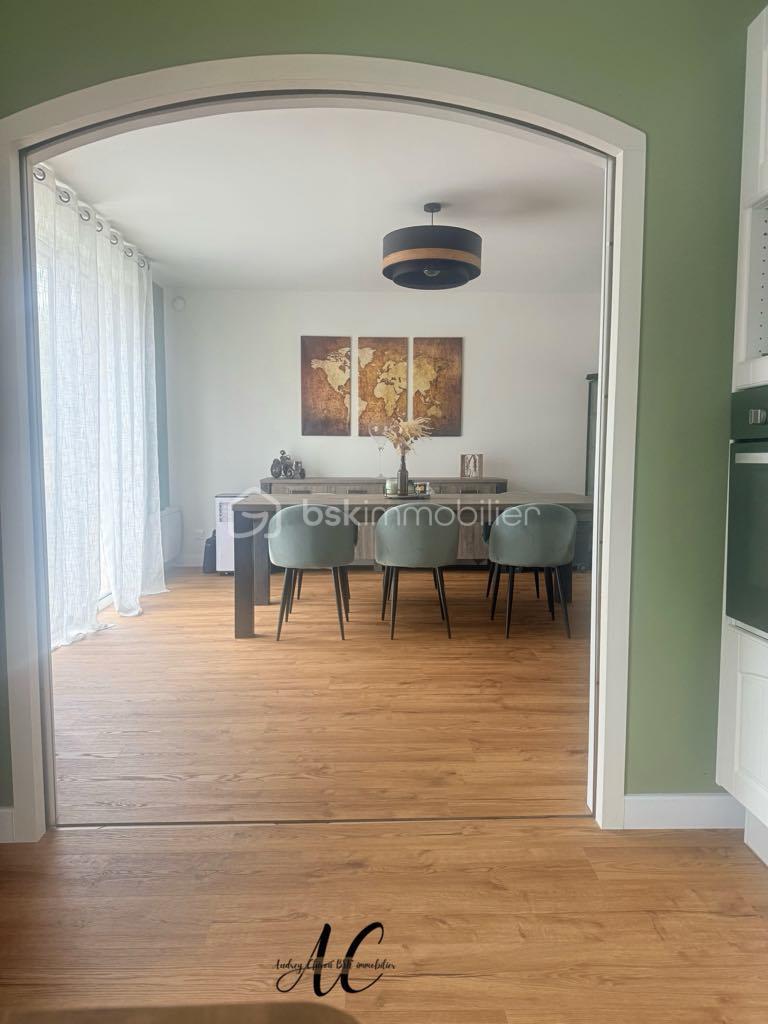 Maison de 117 m² - Messenger_creation_E0CD517D-785E-4EB4-94AC-2216D5D00F23.jpeg