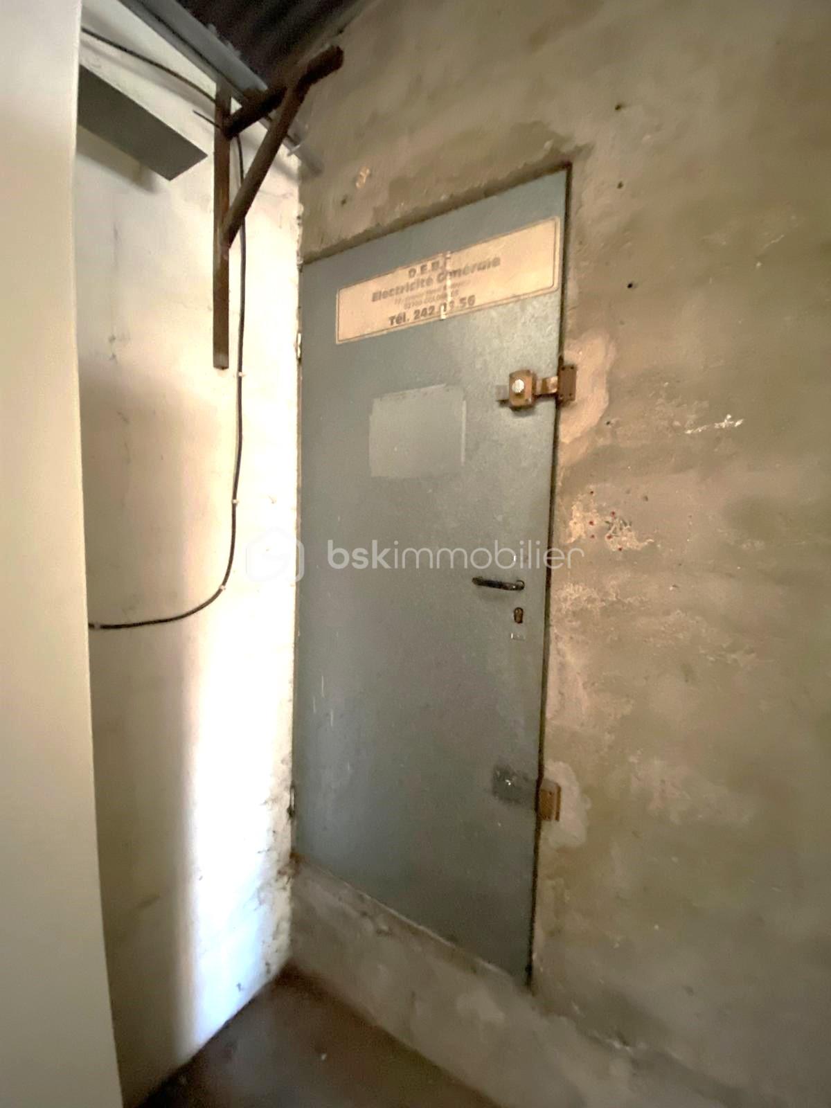 Porte accès cour.jpeg