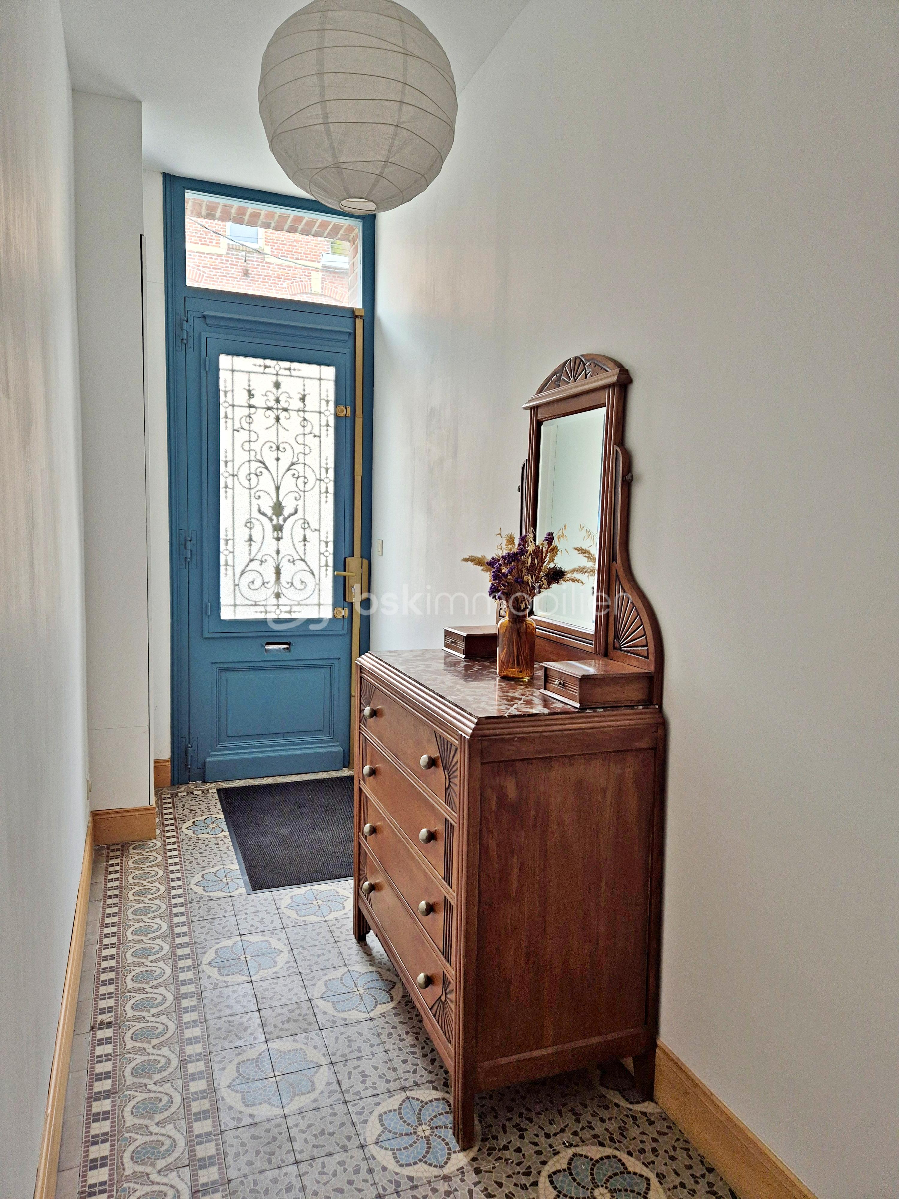 Maison de 365 m² - Photo entrée retouchée.jpg
