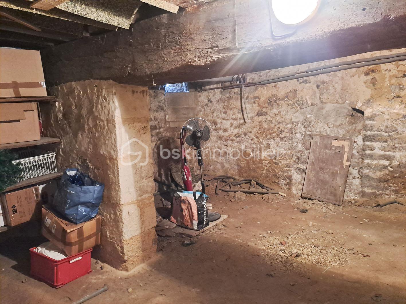14 LASSE CAVE.jpg