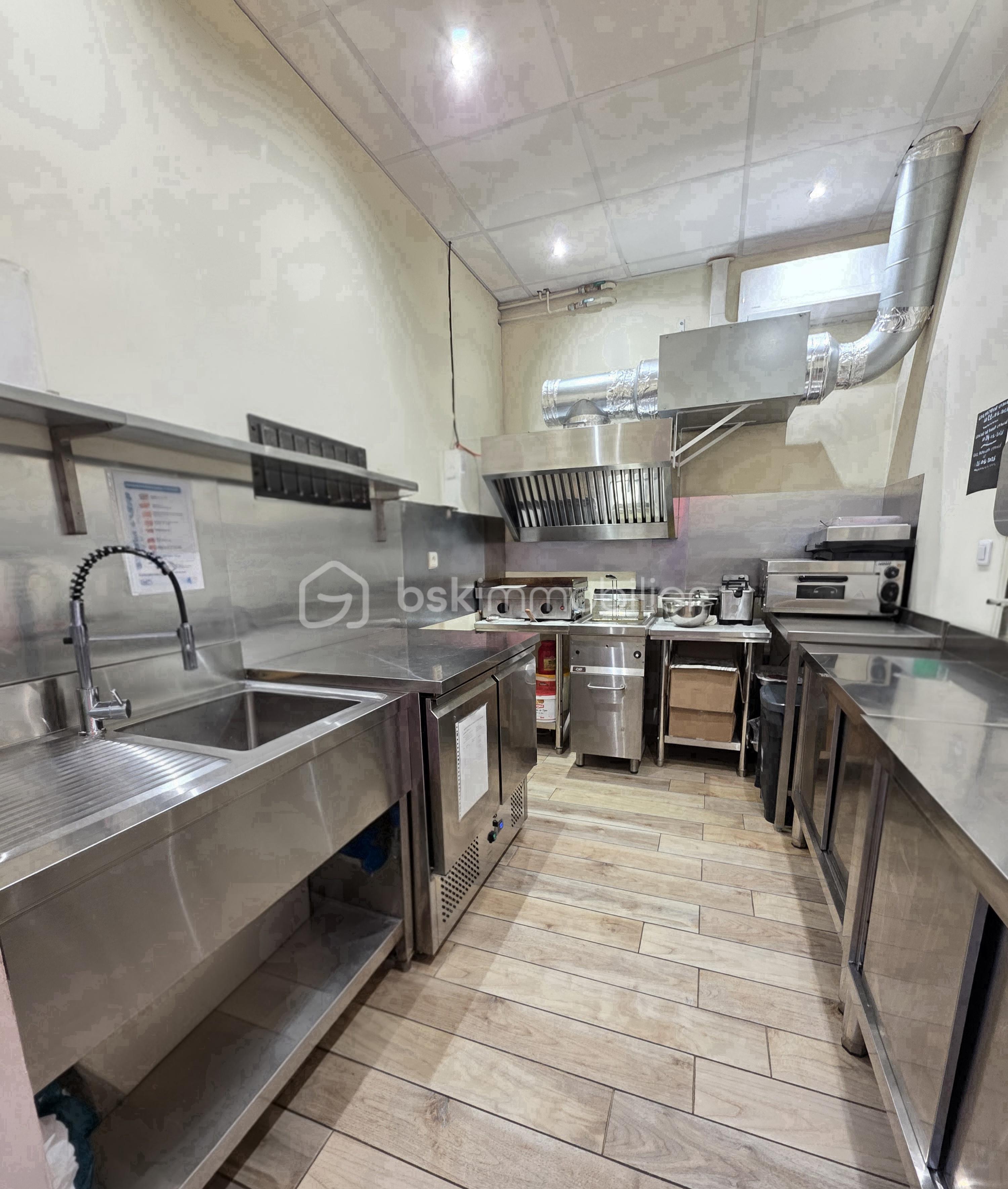 Fonds de commerce - cuisine 2.jpg