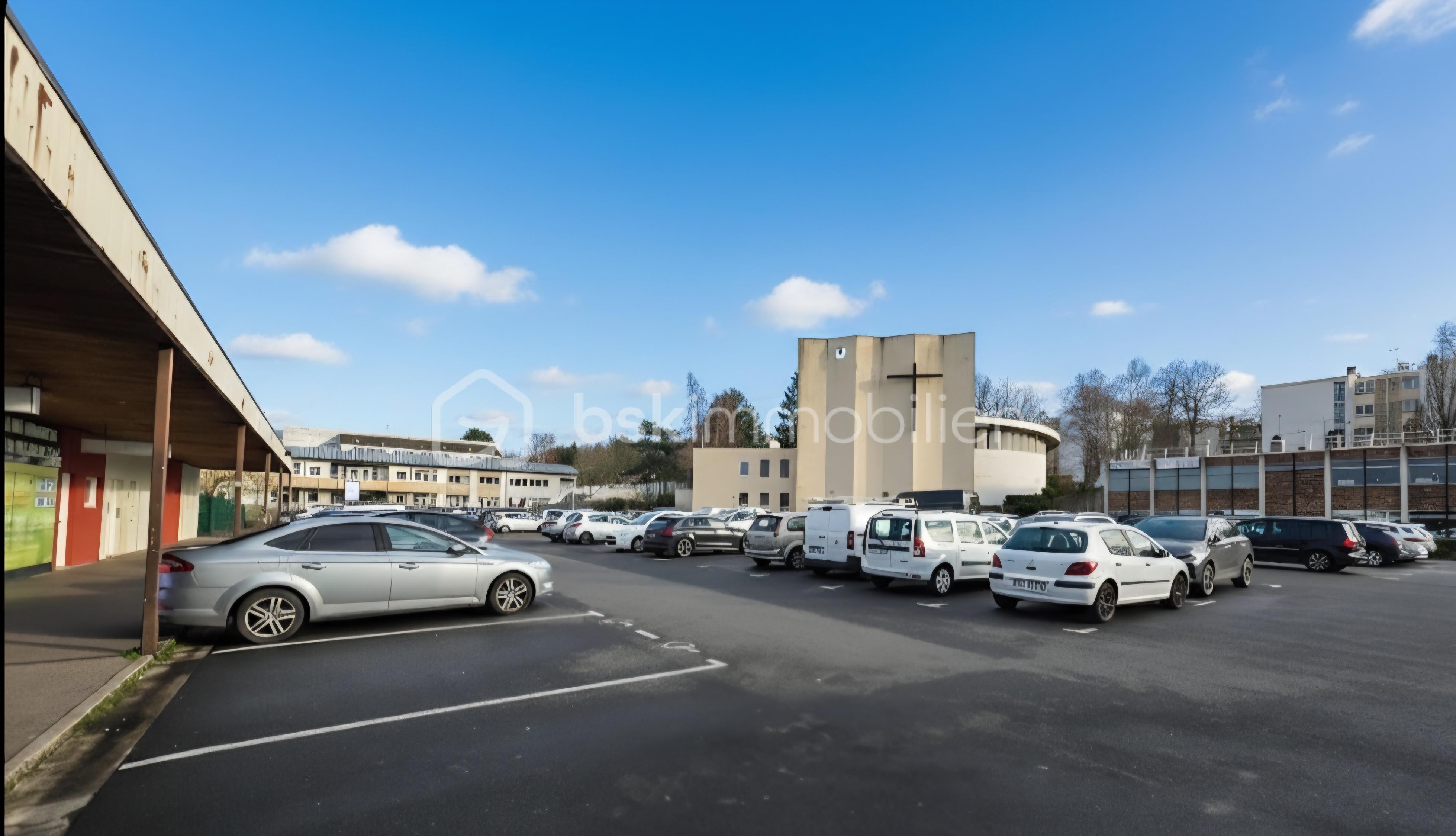 Fonds de commerce - STATIIONNEMENT.jpg