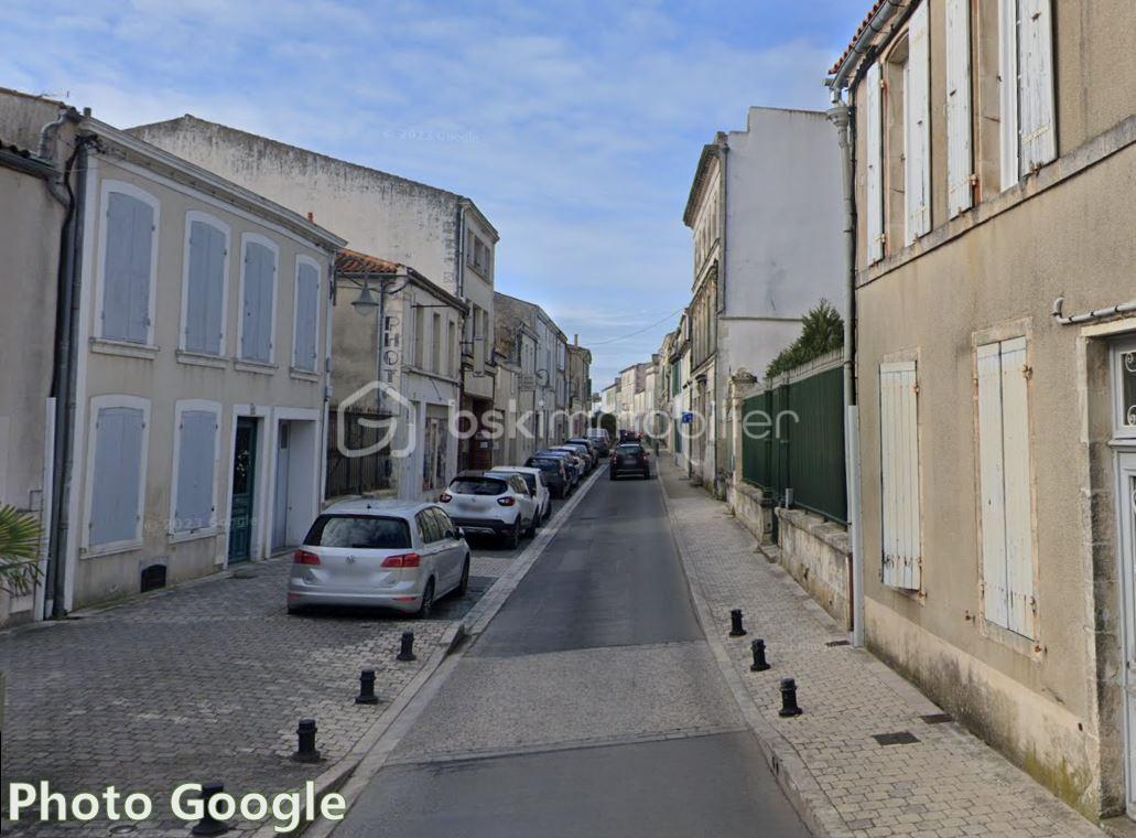 Immeuble de 162 m² - photo centre ville marennes_cleanup.JPG