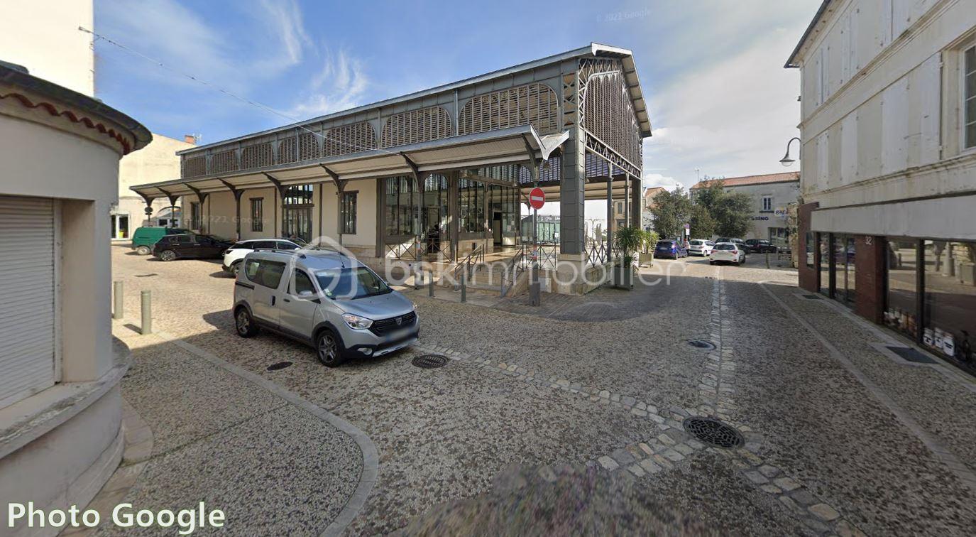Immeuble de 162 m² - photo marché marennes_cleanup.JPG