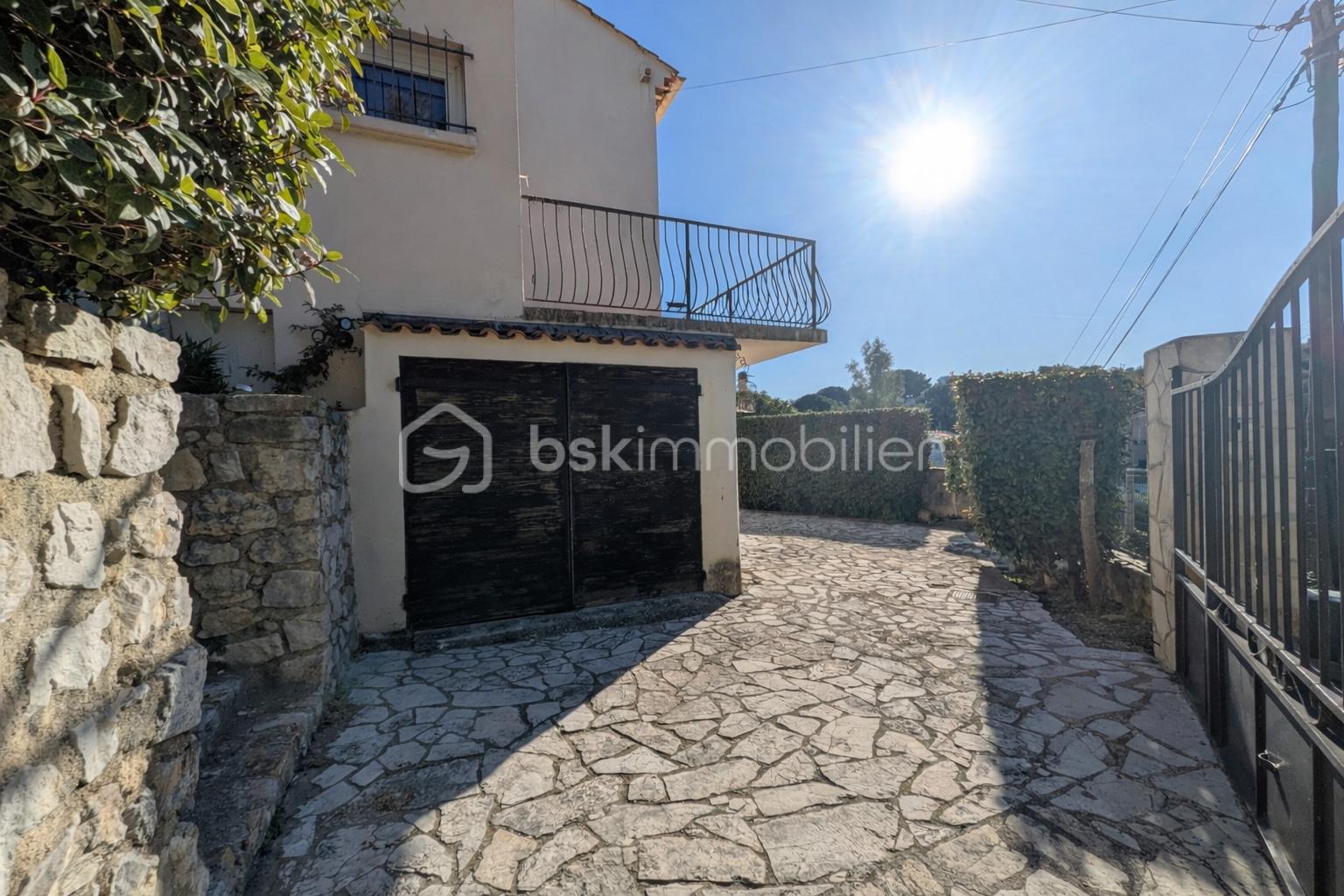 Maison de 104,33 m² - pub cote maison.png