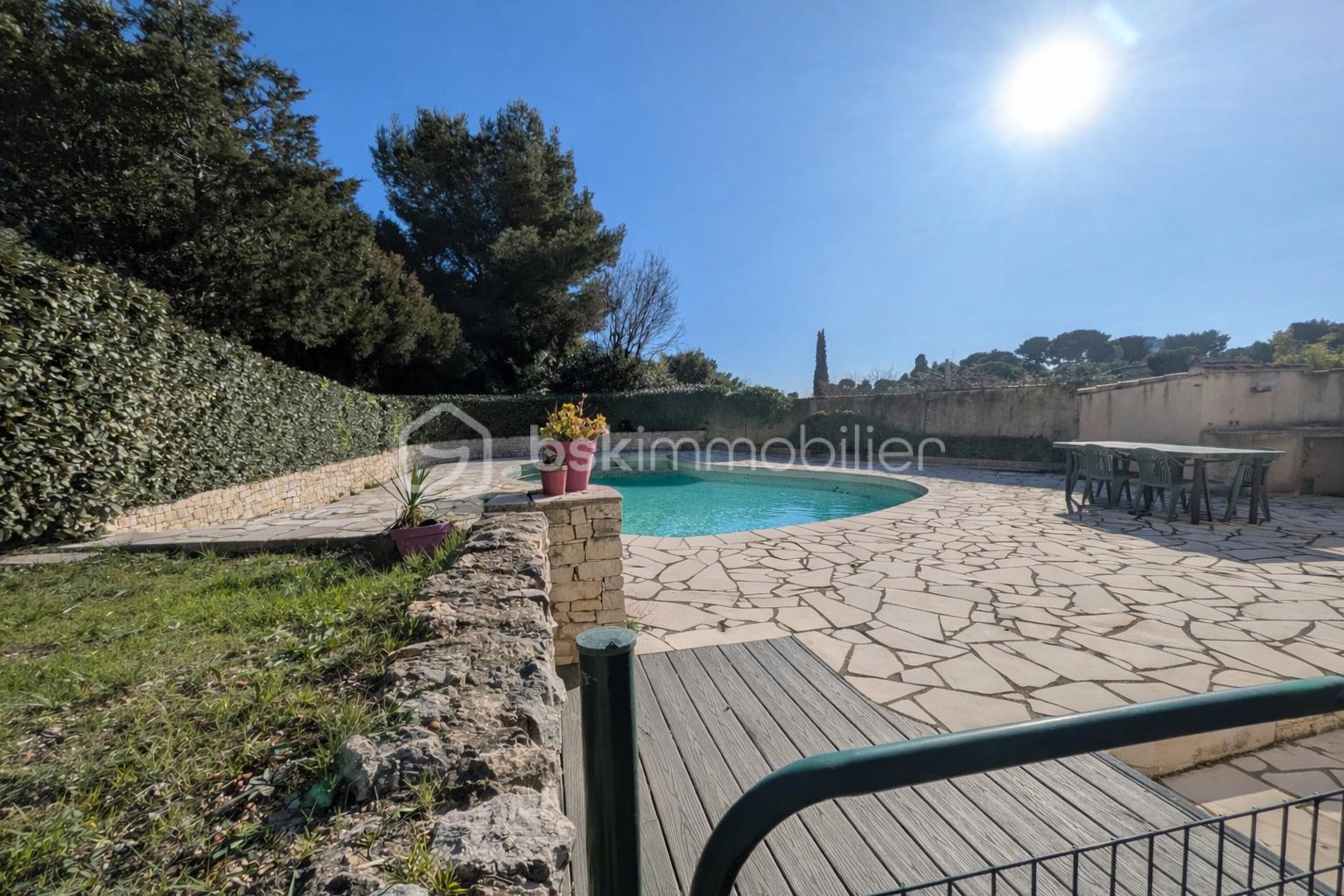 Maison de 104,33 m² - pub piscine 2.png