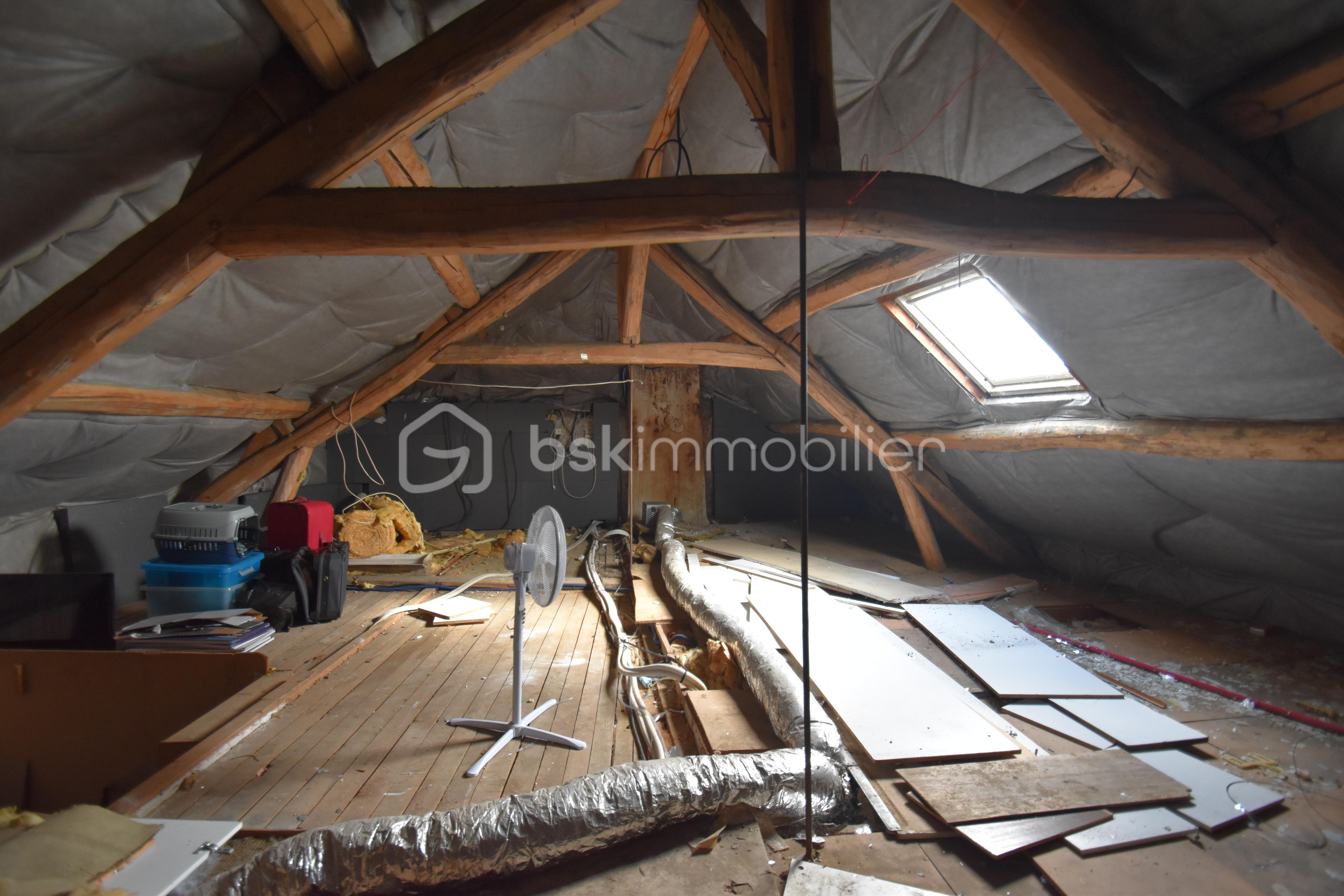 Maison de village de 120 m² - combles.JPG