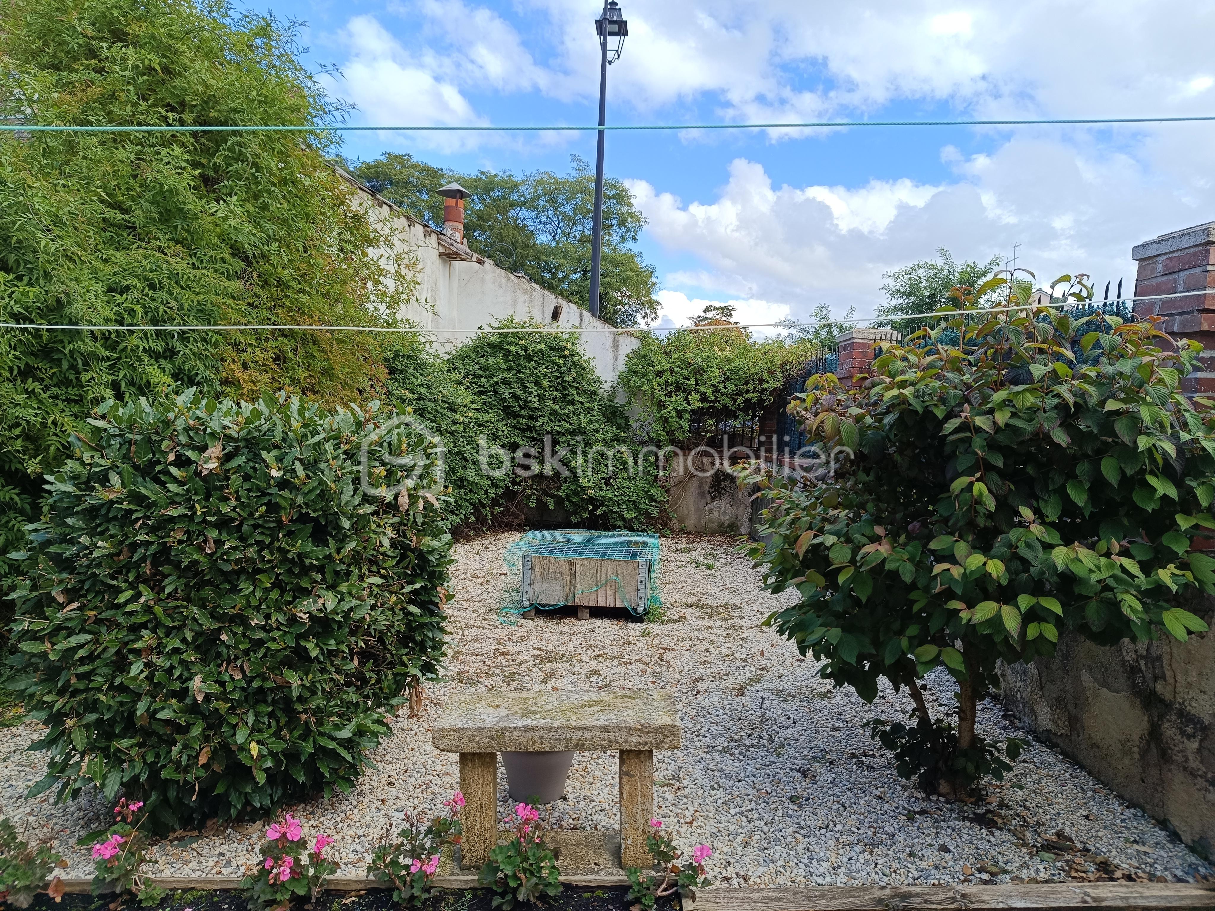 Maison de village de 120 m² - jardin.jpg