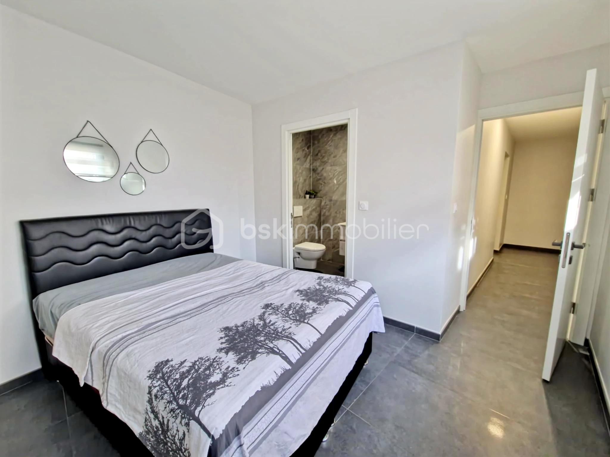 Maison contemporaine de 178 m² - aa09104c-4eb7-4b42-ad6f-a67e53d62d46.jpg