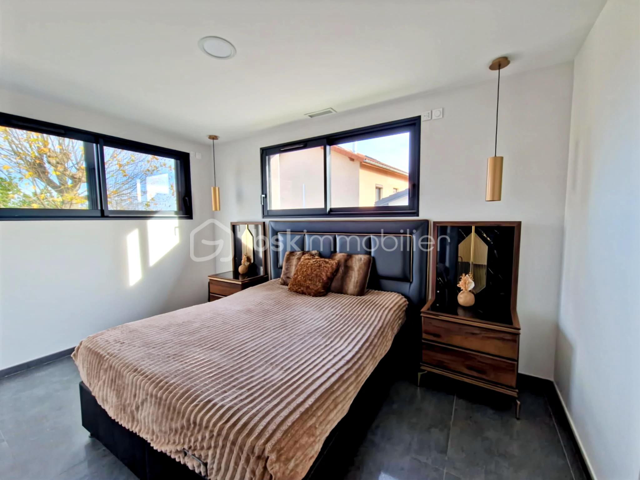 Maison contemporaine de 178 m² - c0f8ff29-0bbb-47aa-b8e2-a5ea47622292.jpg