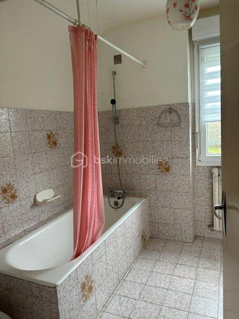 Corps de ferme de 113 m² - sdb maison stang eolen.jpg