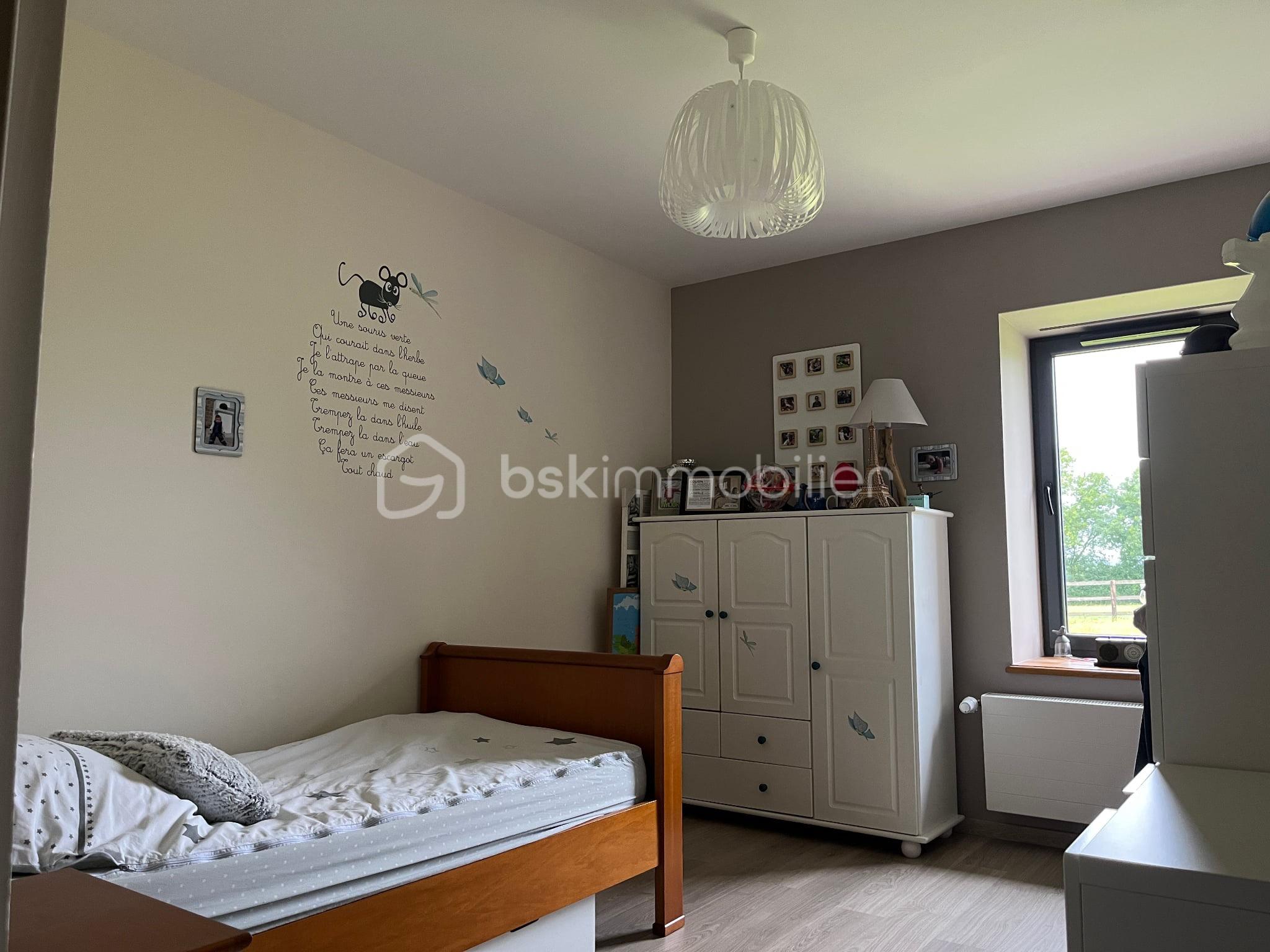 Maison de 230 m² - 4a48ec33-104e-43bd-ad17-a8fcaa946f61.jpg