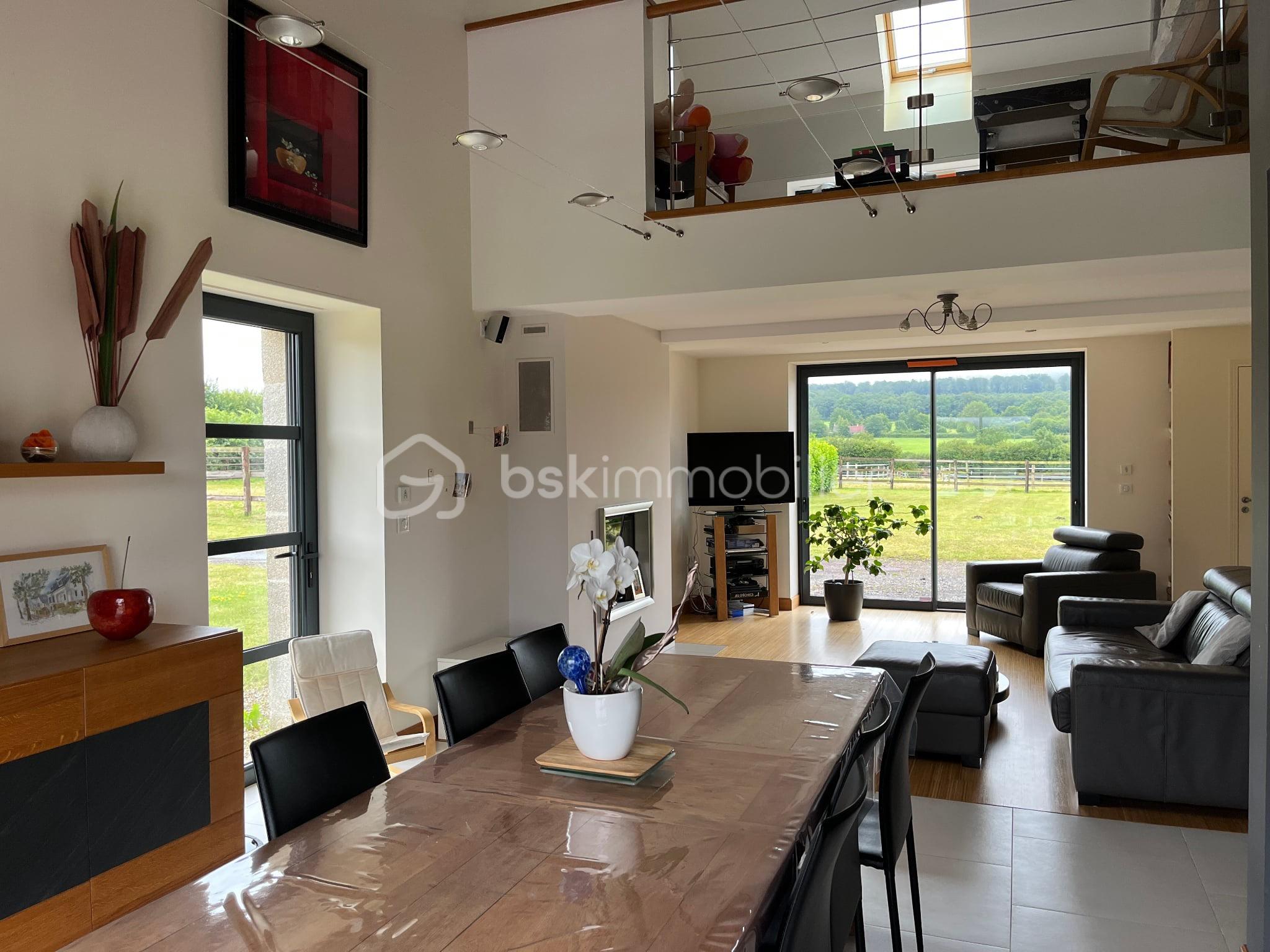 Maison de 230 m² - d38c0917-ae6f-4285-80ea-6eedb9070d3c.jpg