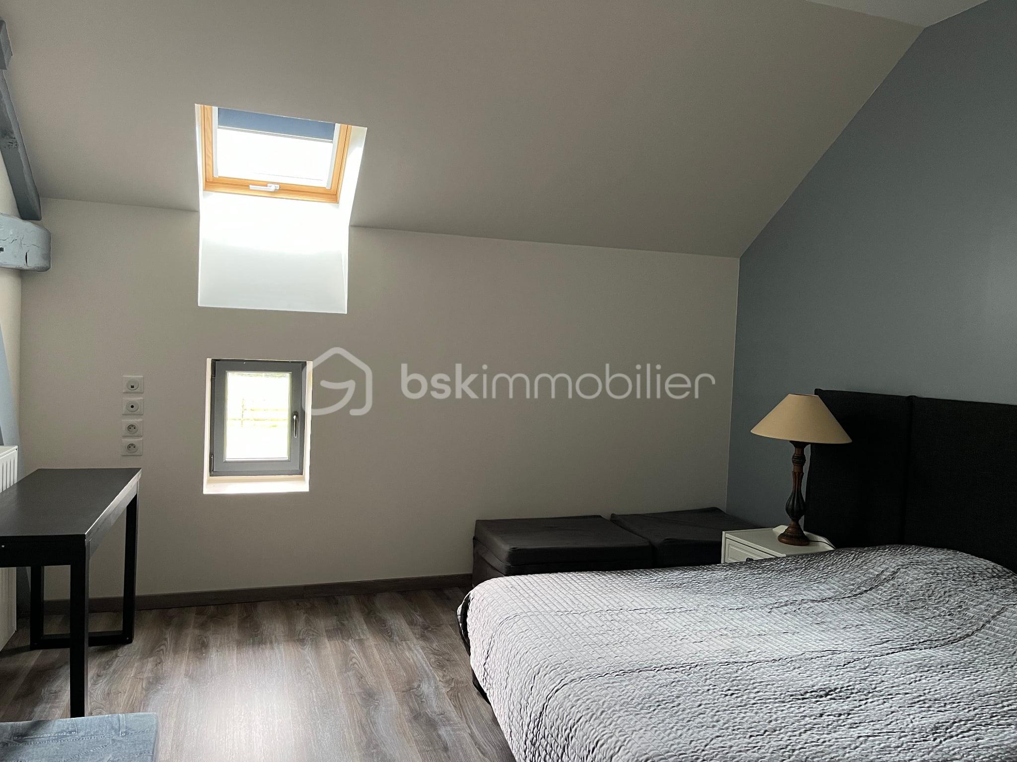 Maison de 230 m² - 9728c55e-57f1-4625-a493-7711d9923384.jpg