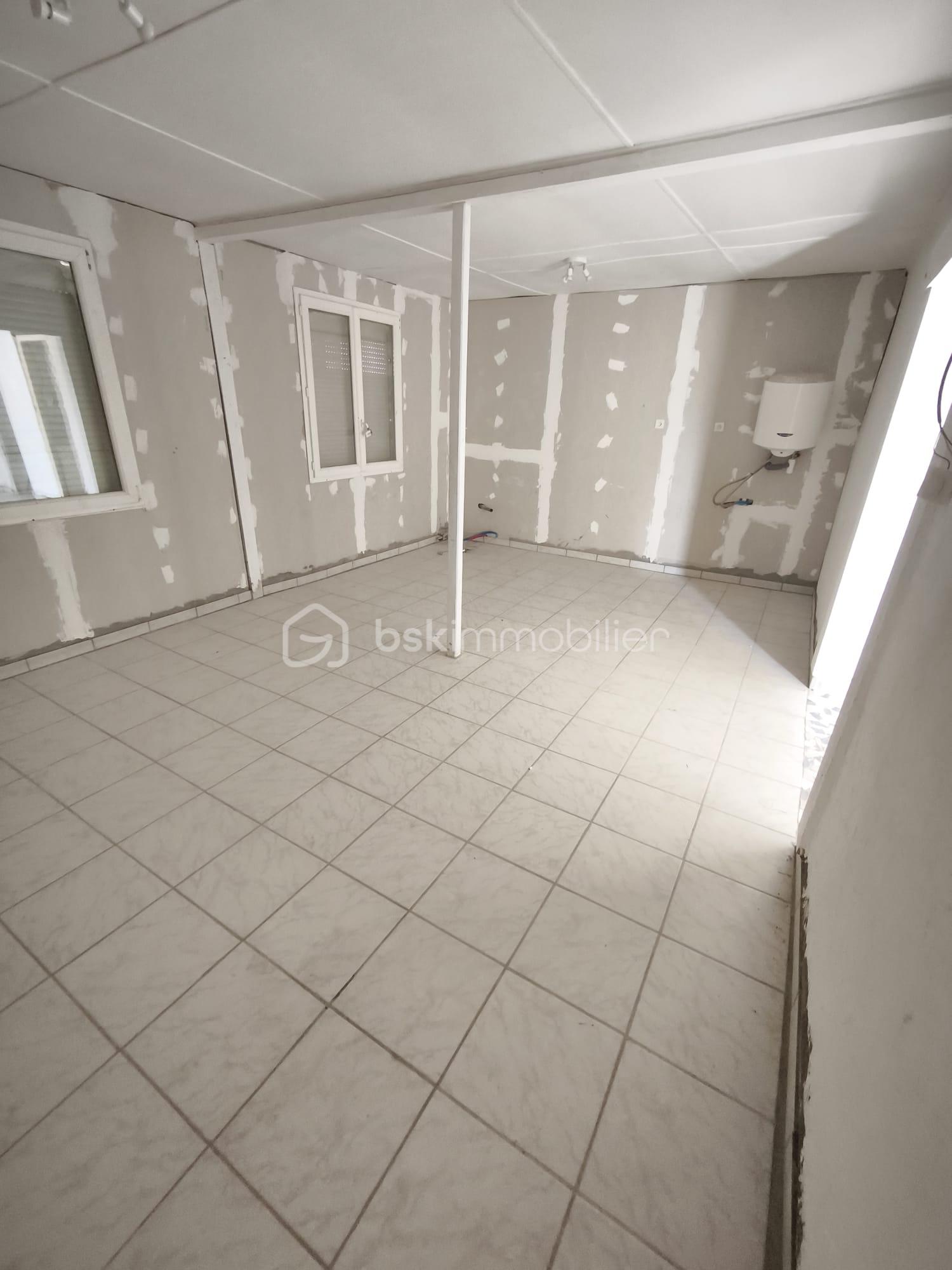 Maison de 61 m² - salon ameliré.jpeg