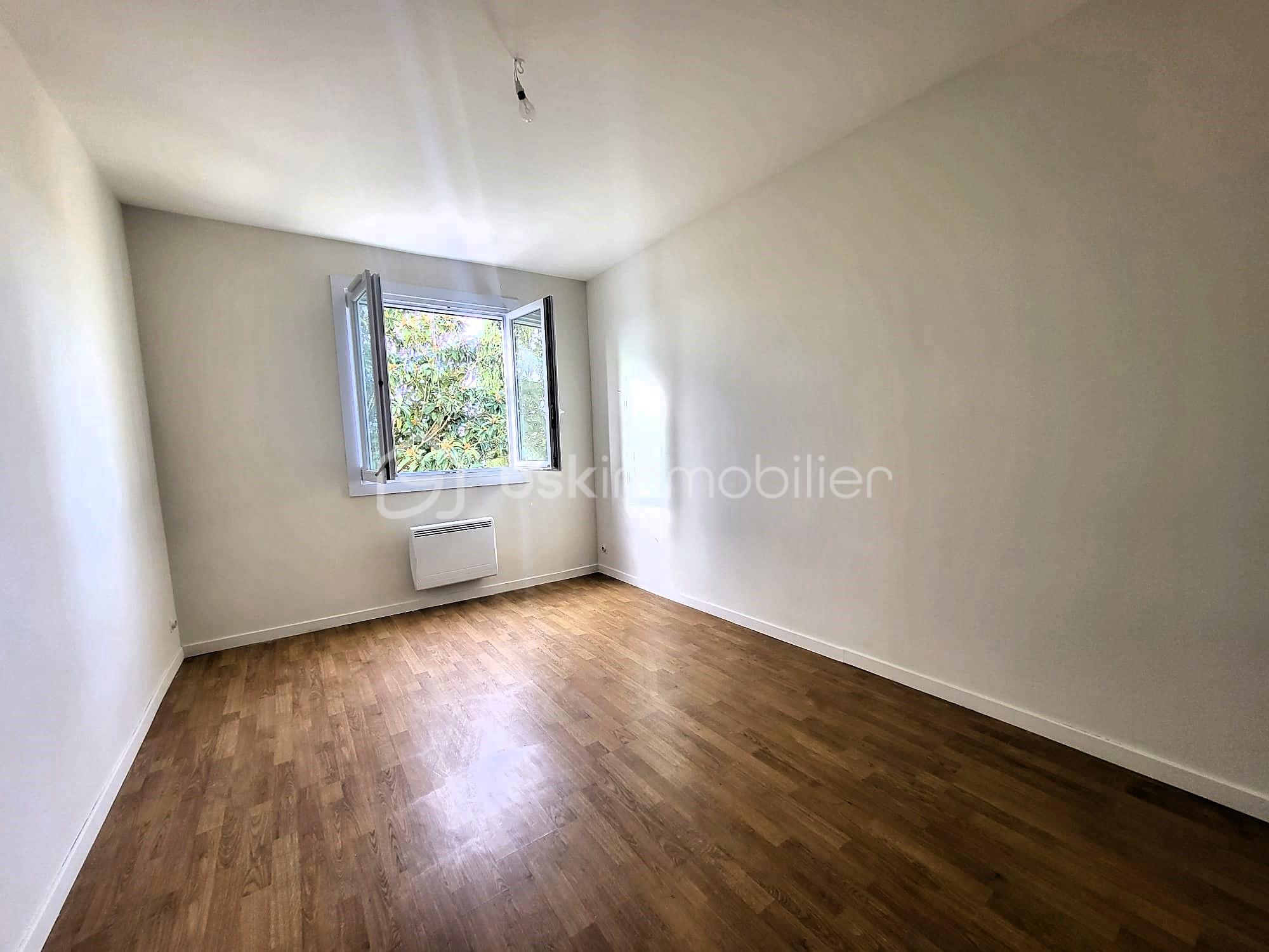Villa de 157 m² - chambre bas 1.jpeg