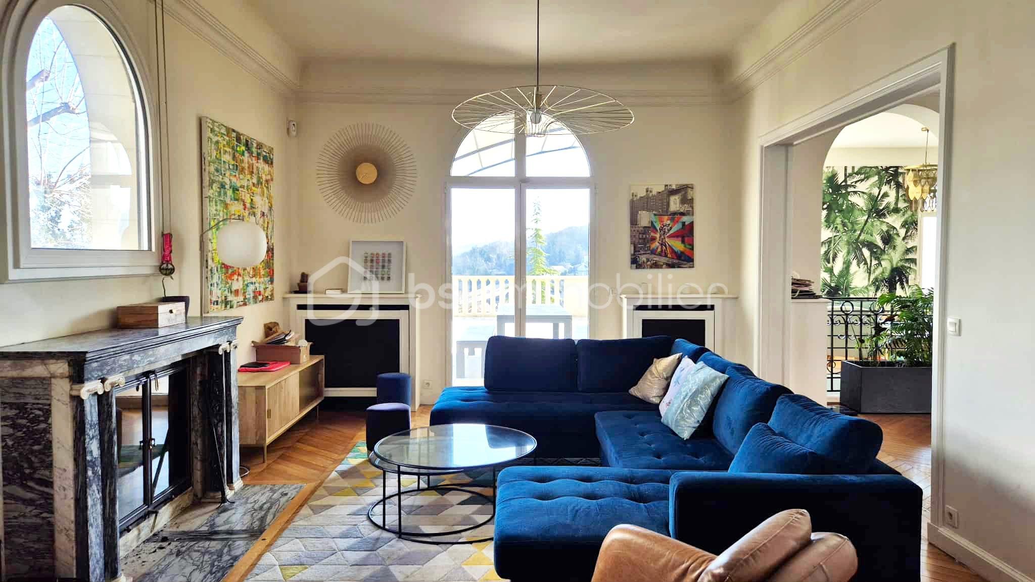 Demeure de 564,97 m² - salon.jpeg