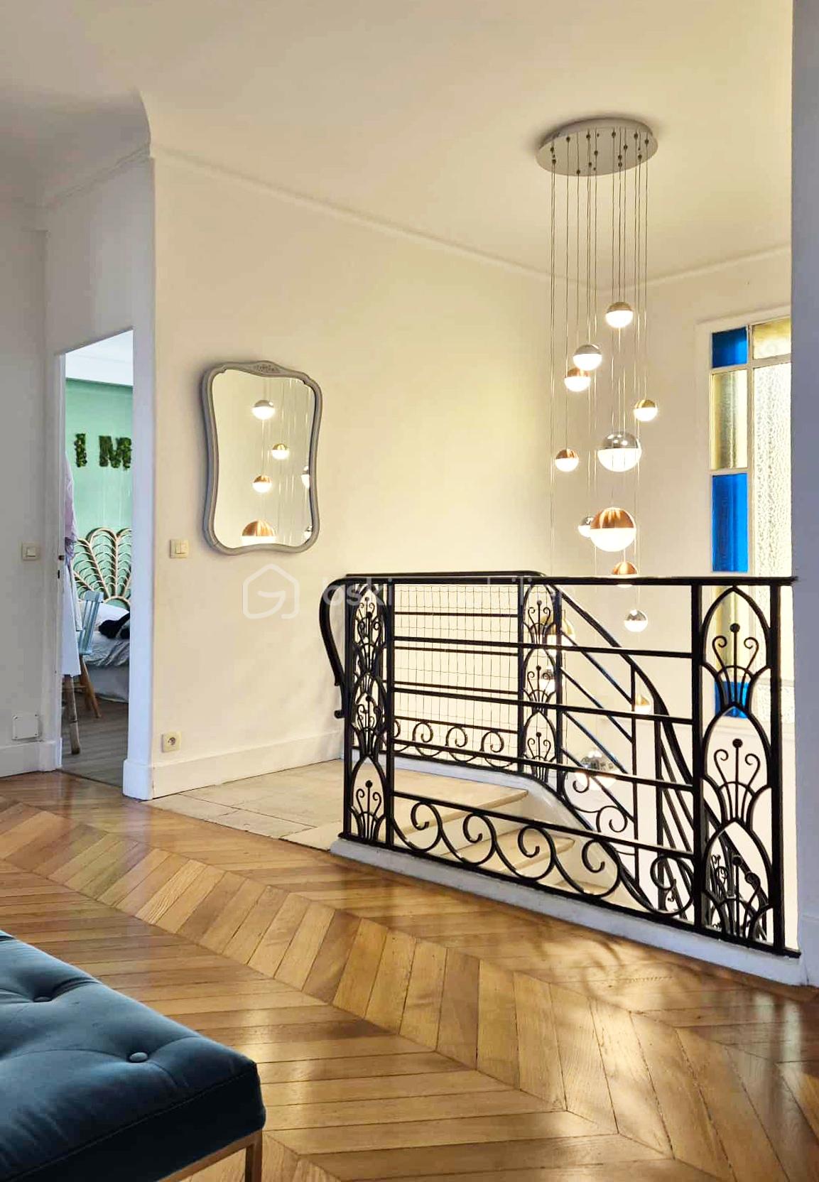 Demeure de 564,97 m² - palier etage.jpeg