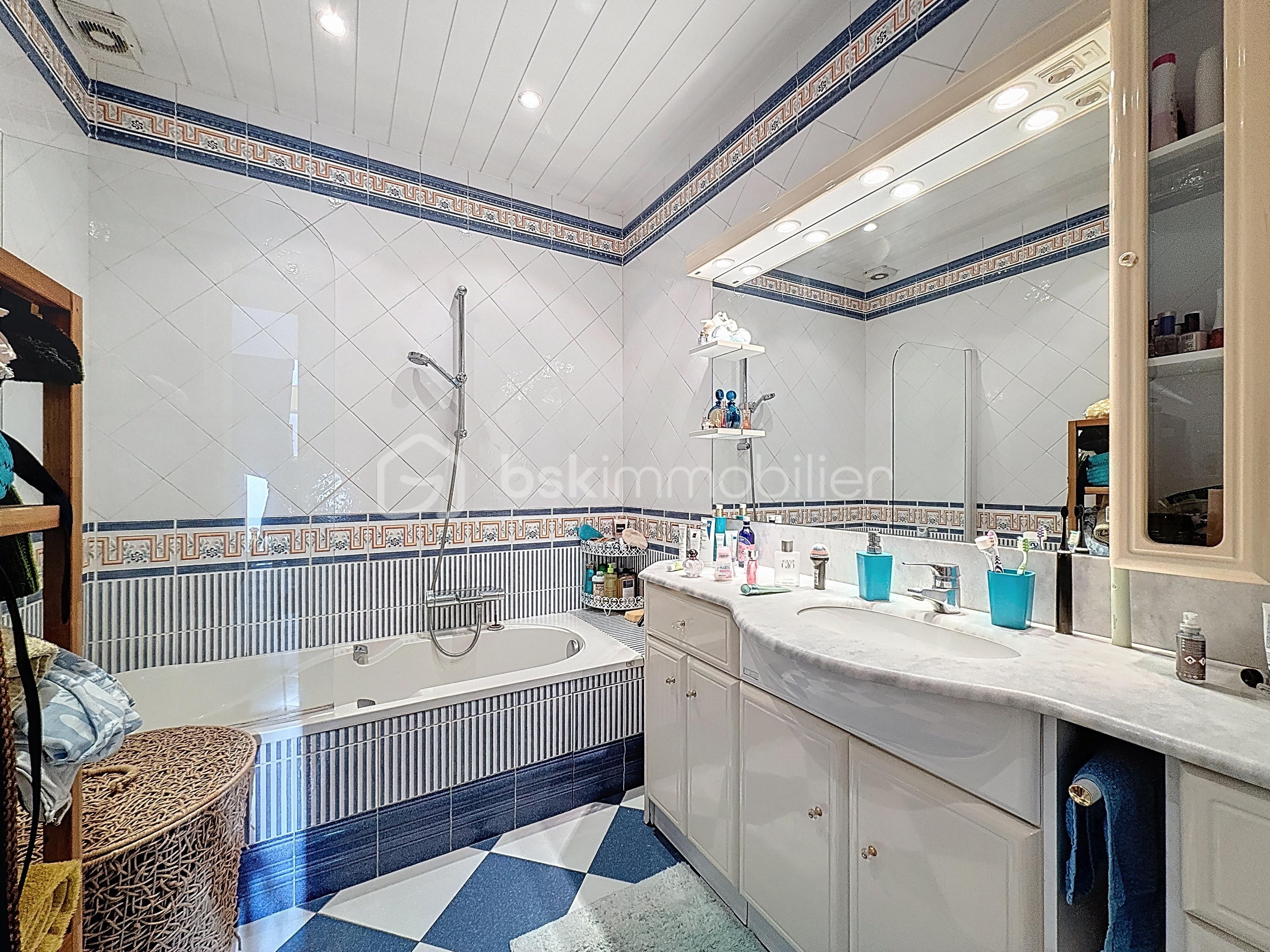 Maison de 248 m² - tieghem-laurence_00012.jpg