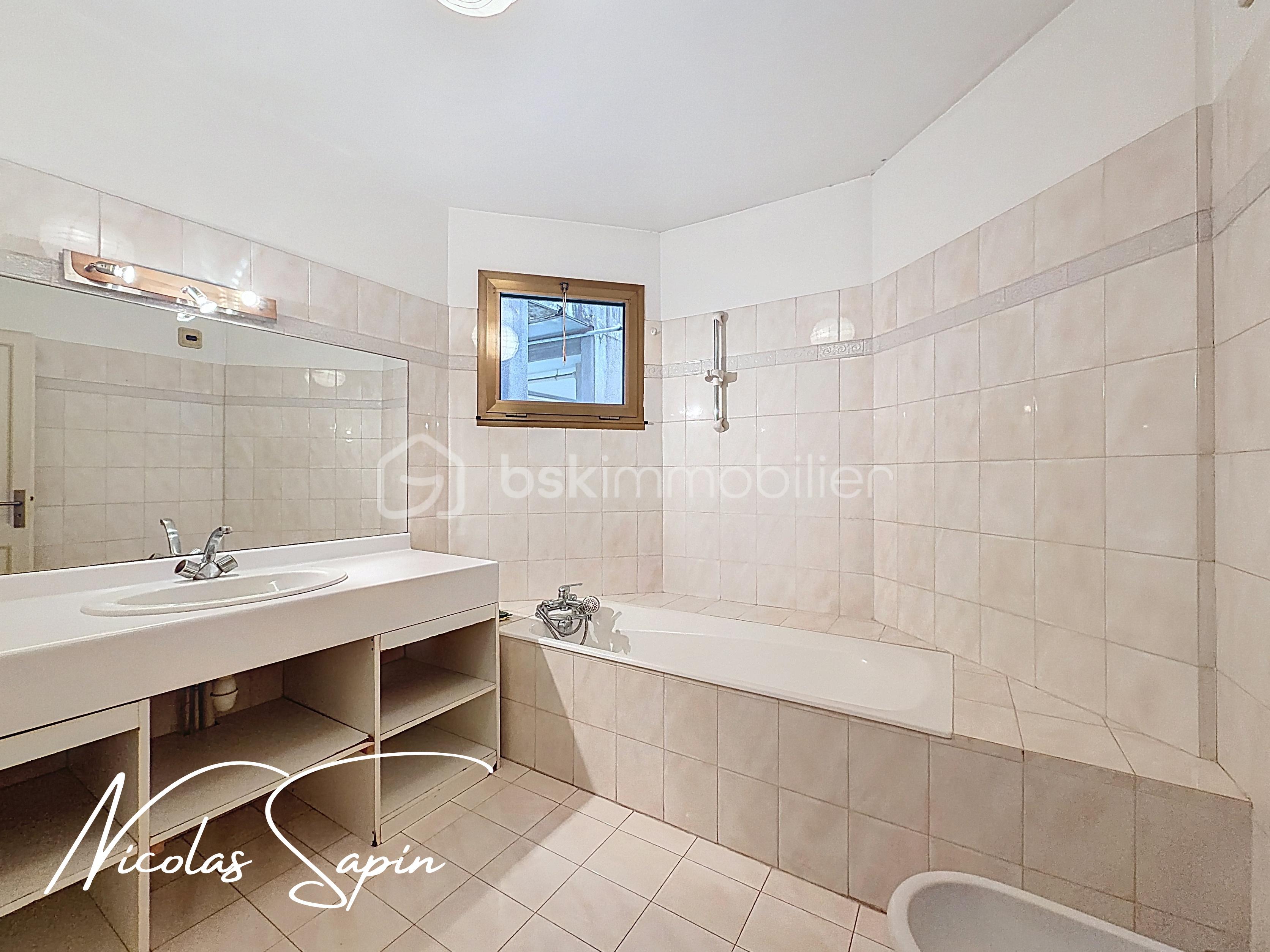 Appartement de 84,19 m² - grenoble_00010.jpg