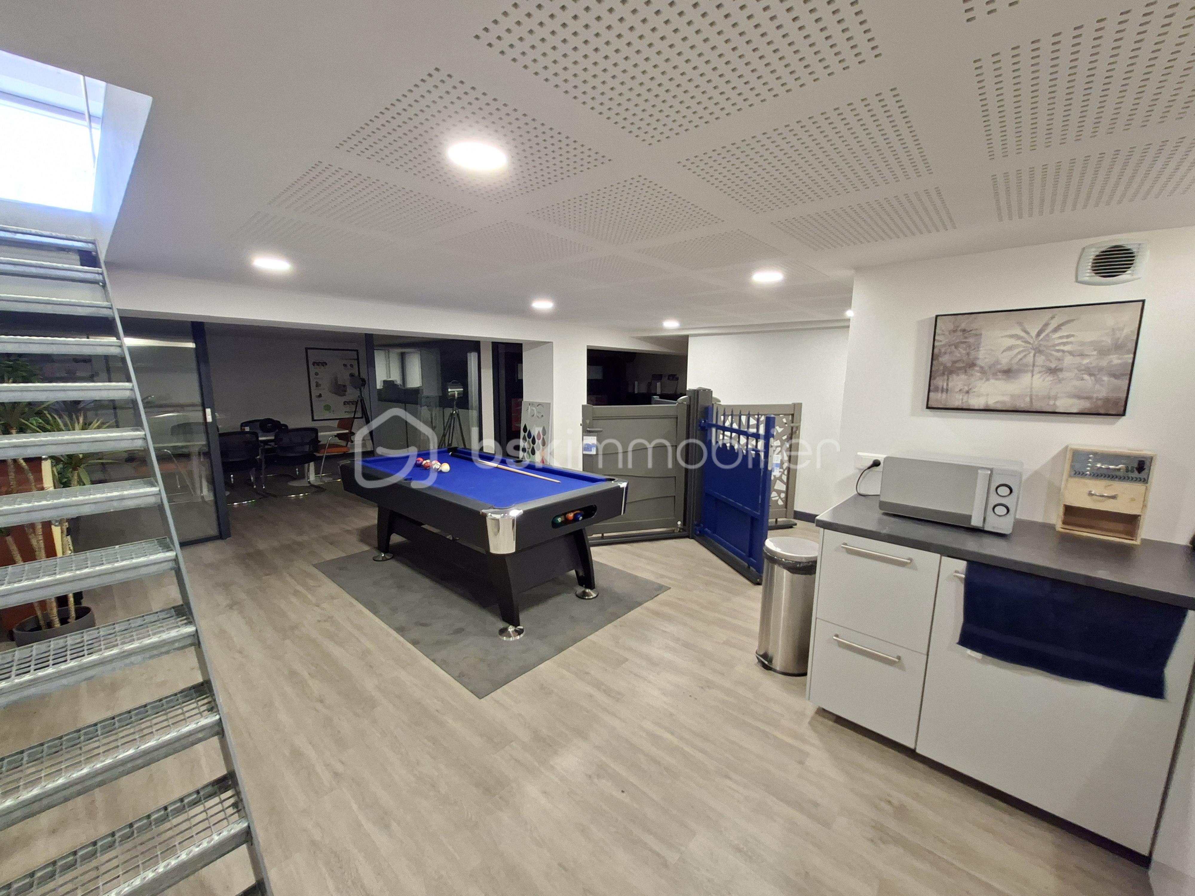 Local d'activités de 78,84 m² - 20250613_163122.jpg