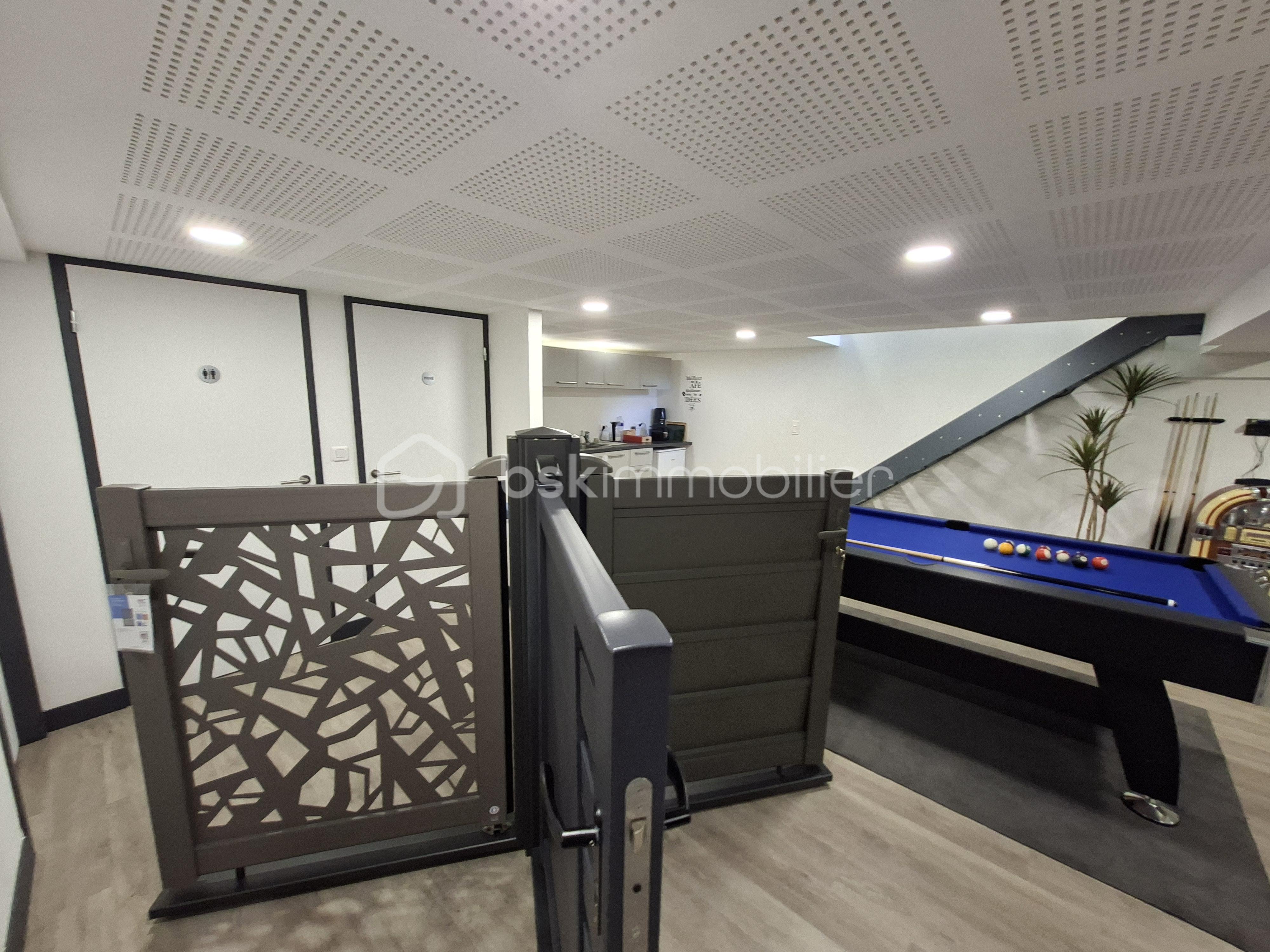 Local d'activités de 78,84 m² - 20250613_163151.jpg