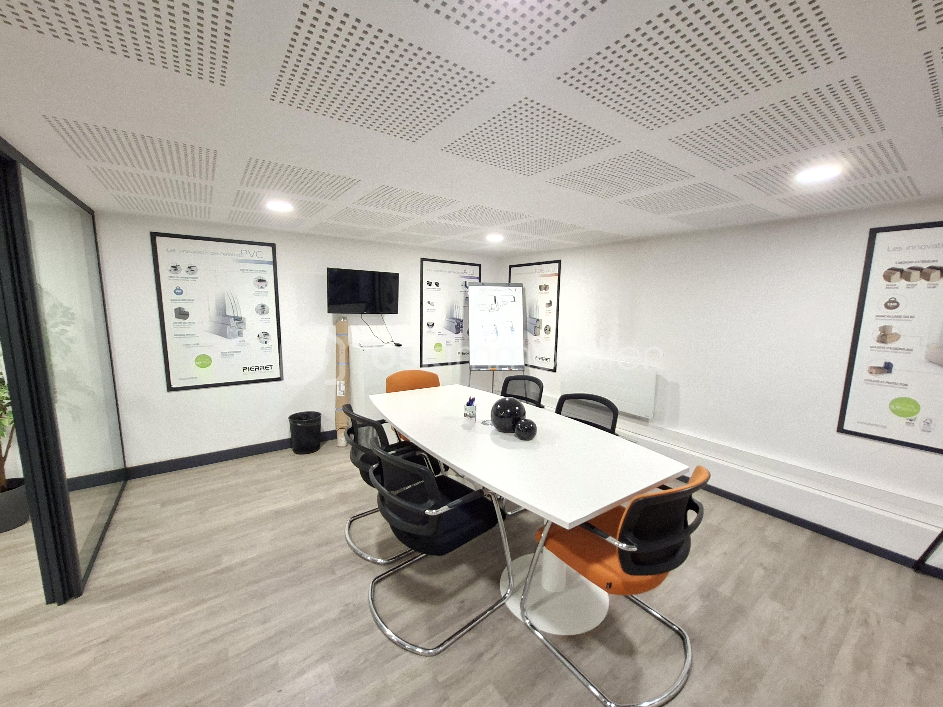 Local d'activités de 78,84 m² - 20250613_163454.jpg