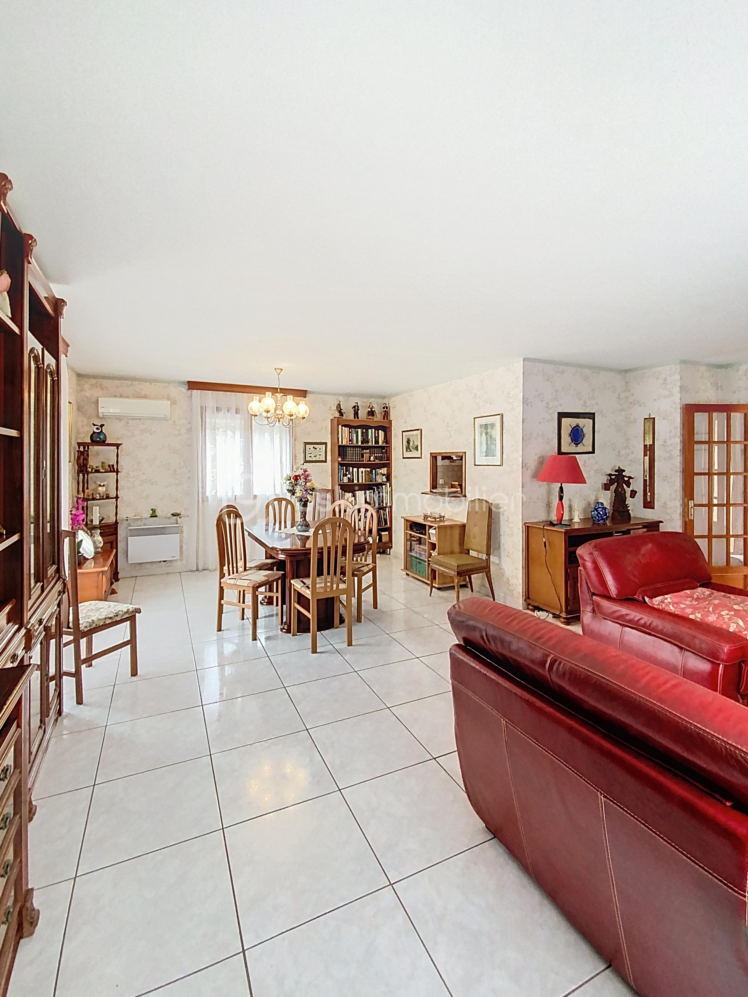 Maison de 104 m² - val_00034.jpg