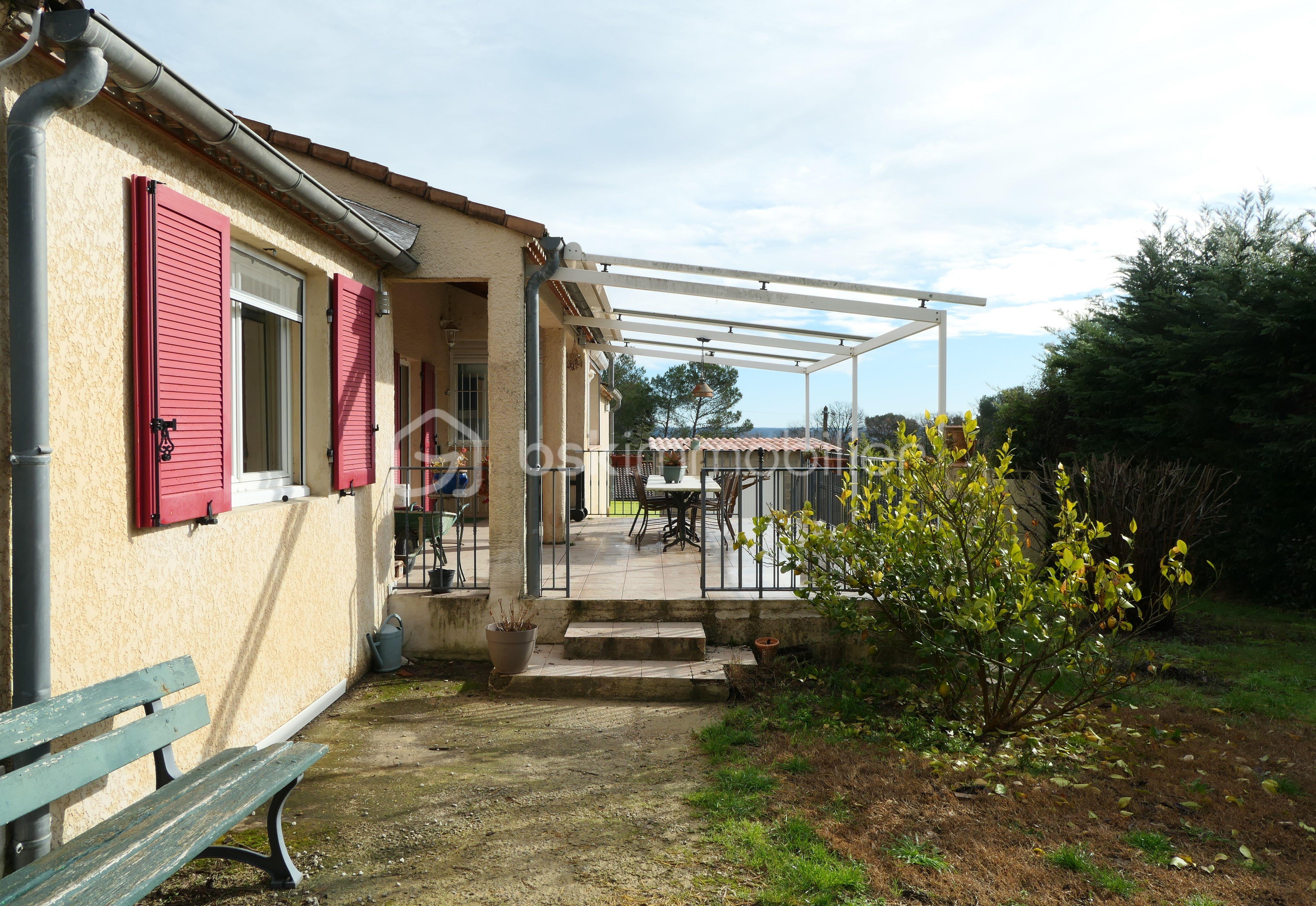 Maison traditionnelle de 107 m² - P1002662.JPG