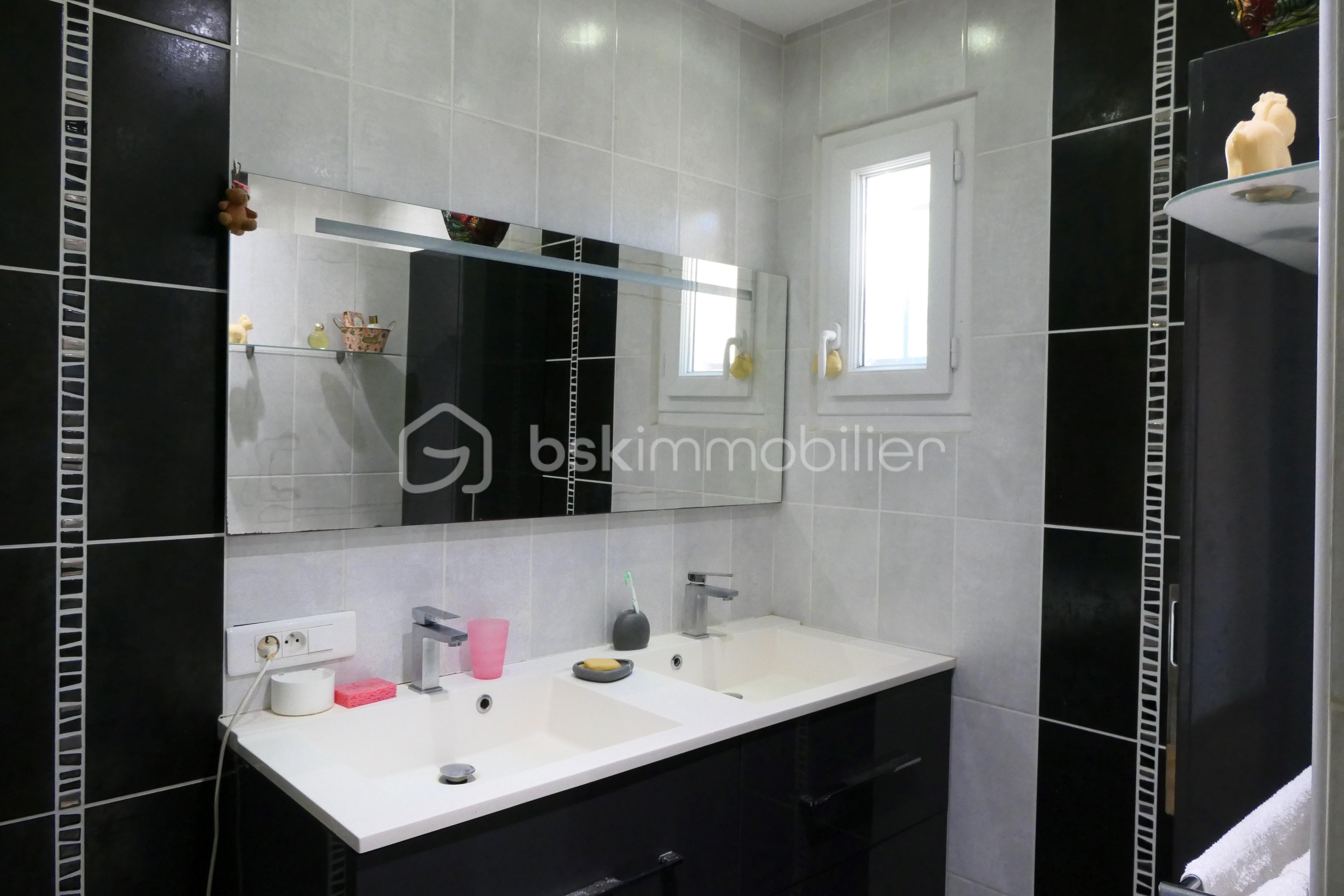 Maison traditionnelle de 107 m² - P1002473.JPG