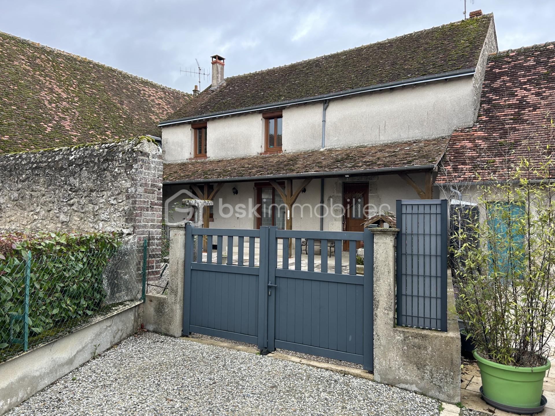 Maison en pierre de 100,84 m²