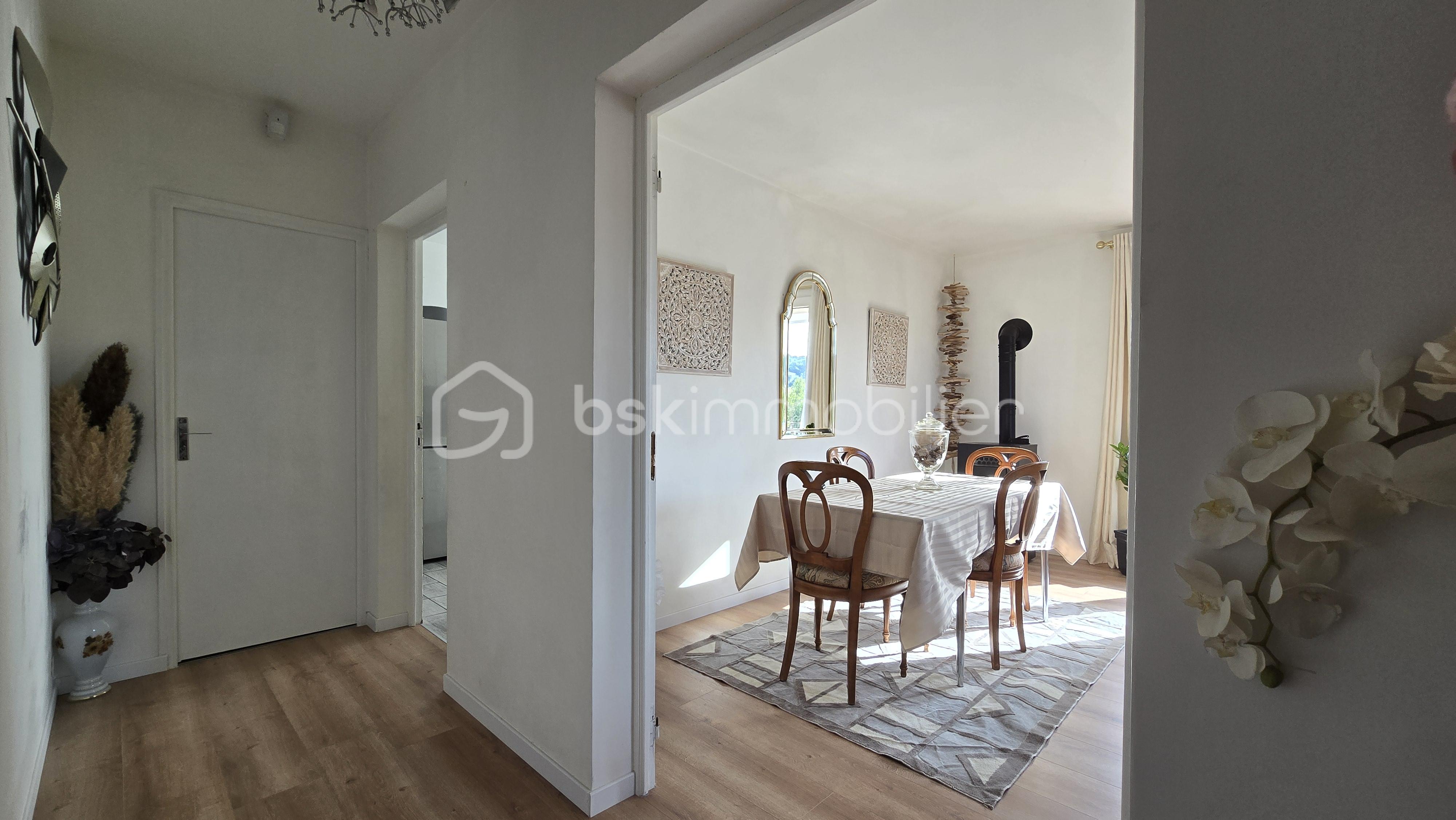 Maison traditionnelle de 171 m² - 20251009_163101.jpg