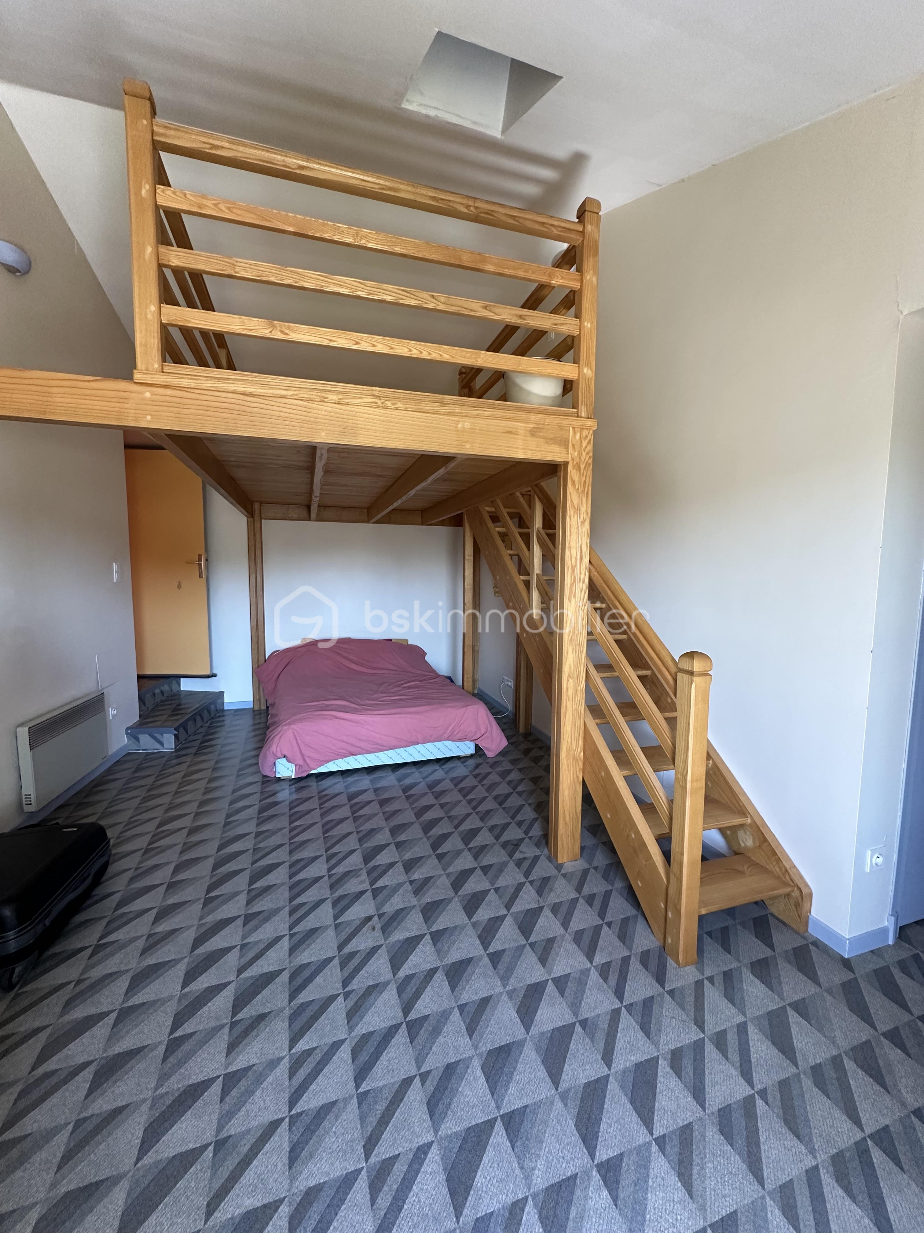 mezzanine face maison valreas.jpeg