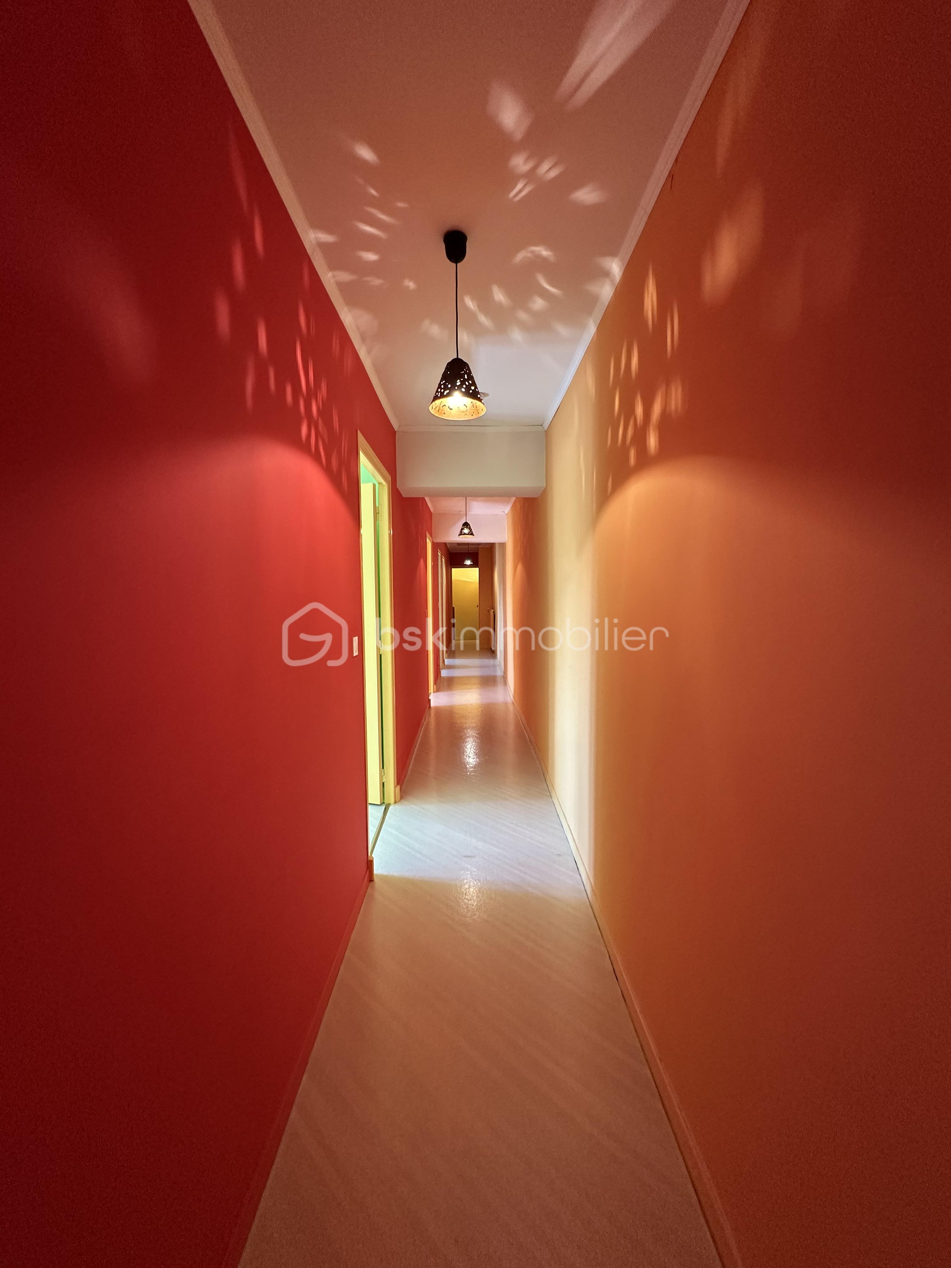 couloir maison valreas 2.jpeg