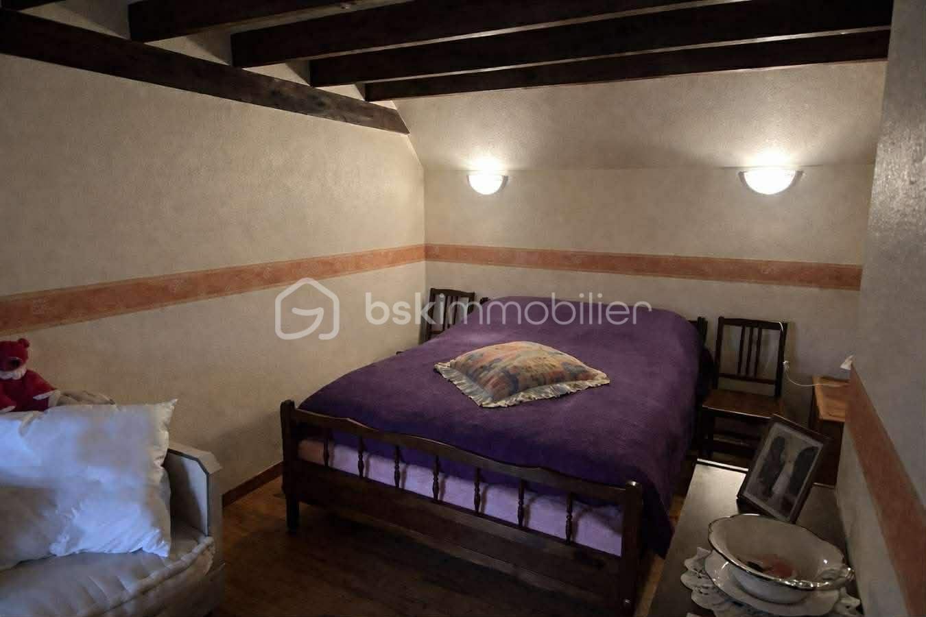 Maison jumelee de 100 m² - 4f0ea7ec-d5c5-4f63-9e37-e28a2829d545.jfif