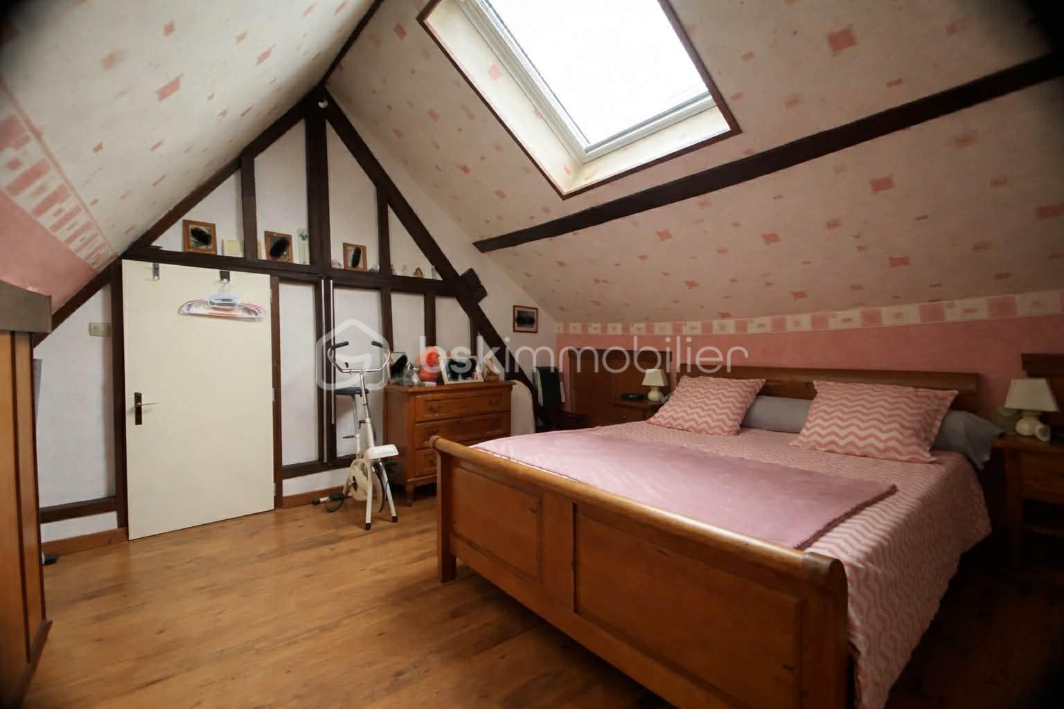 Maison jumelee de 100 m² - 895028ad-59d4-4796-bf95-22b497a298fd.jfif