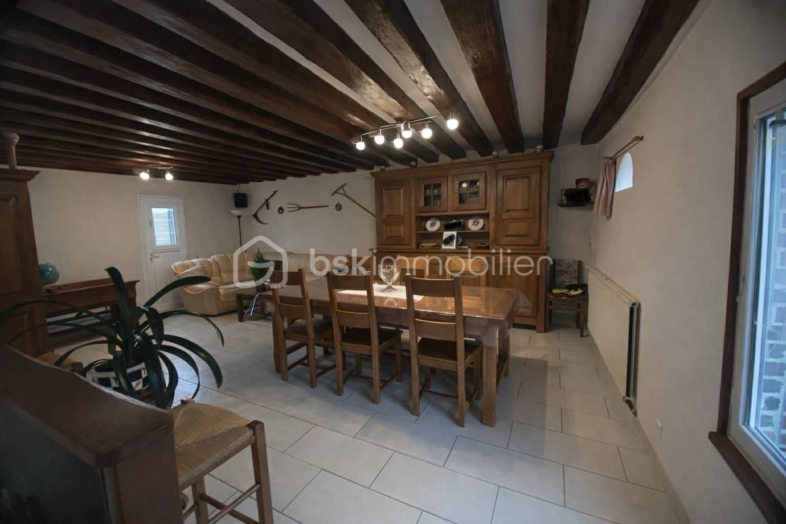 Maison jumelee de 100 m² - c9a62758-1815-431f-b580-021b76f66291.jfif