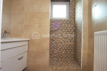 Appartement de 72 m² - 04 sdb oudry.png