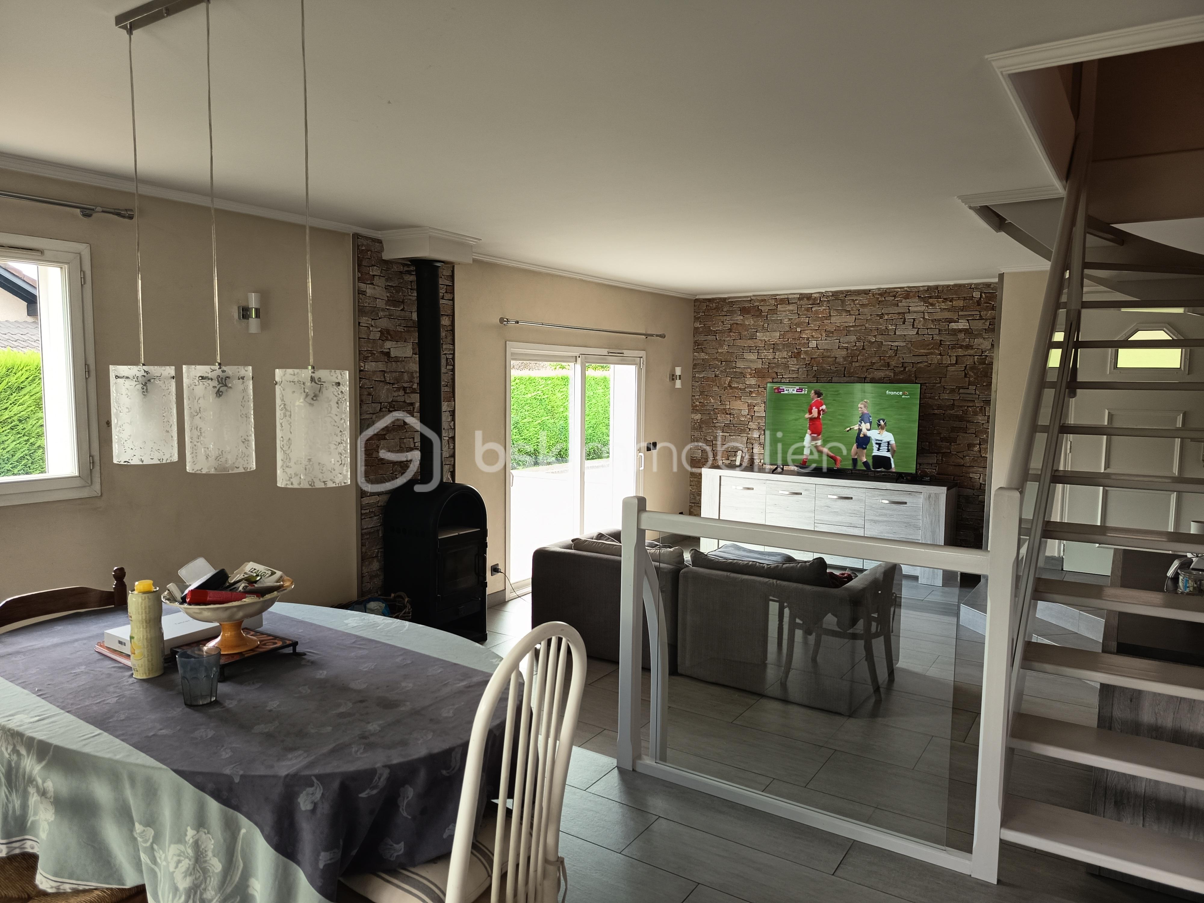 Maison contemporaine de 101,16 m² - 1756640097478.jpg