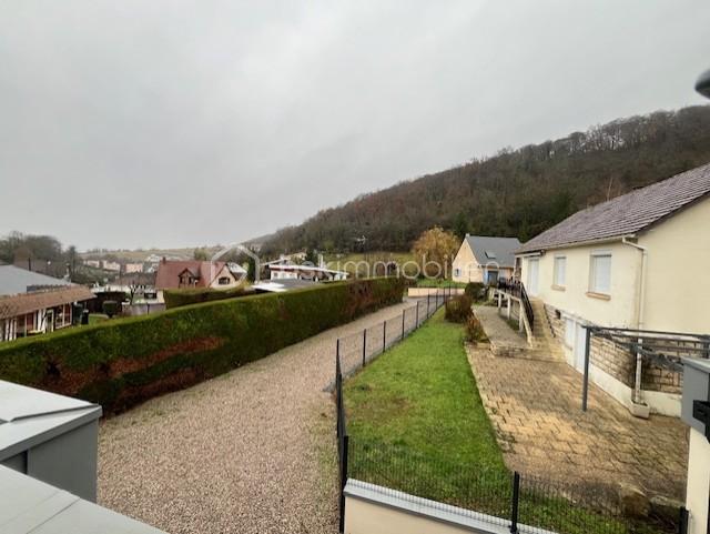 Maison contemporaine de 140 m² - VUE EXTERIEUR COTE GARAGE.jpg