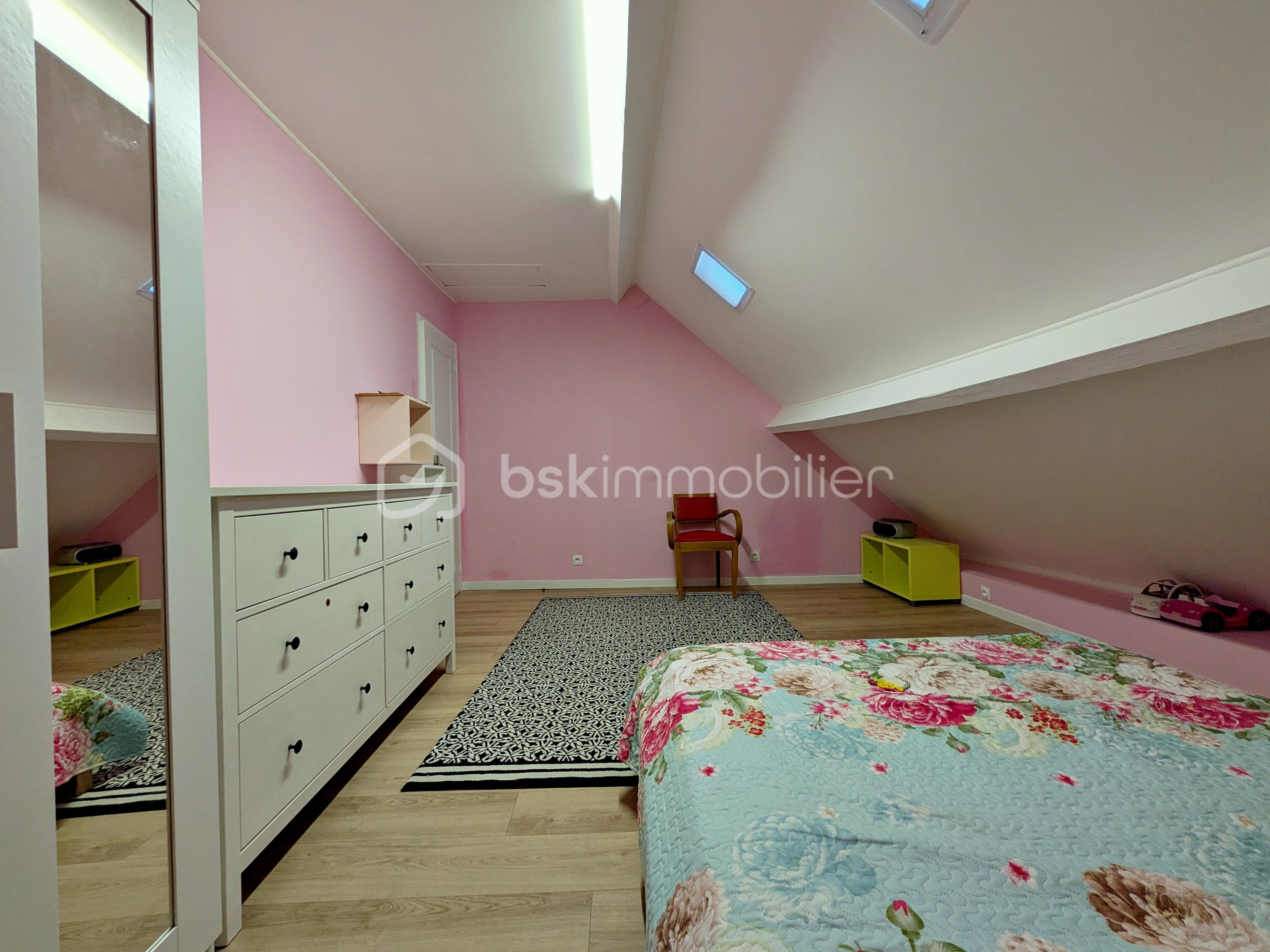 Maison traditionnelle de 108 m² - ch enfant.jpg