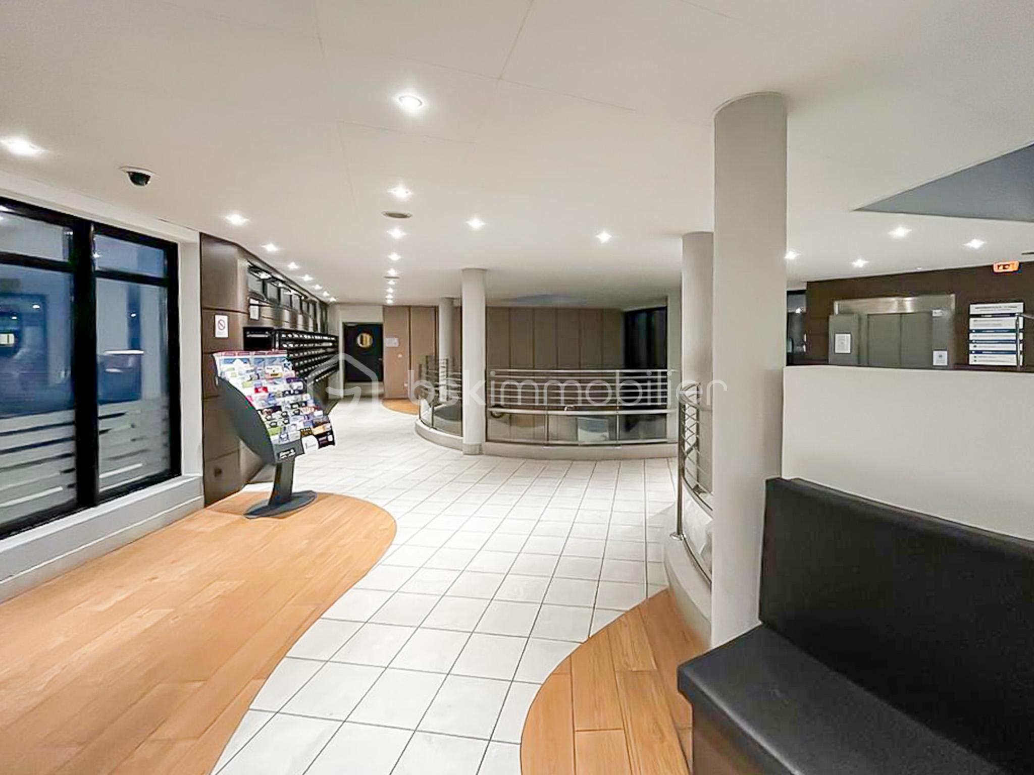 Chambre de service de 32,60 m² - WhatsApp Image 2022-12-01 at 13.44.15 (4).jpg
