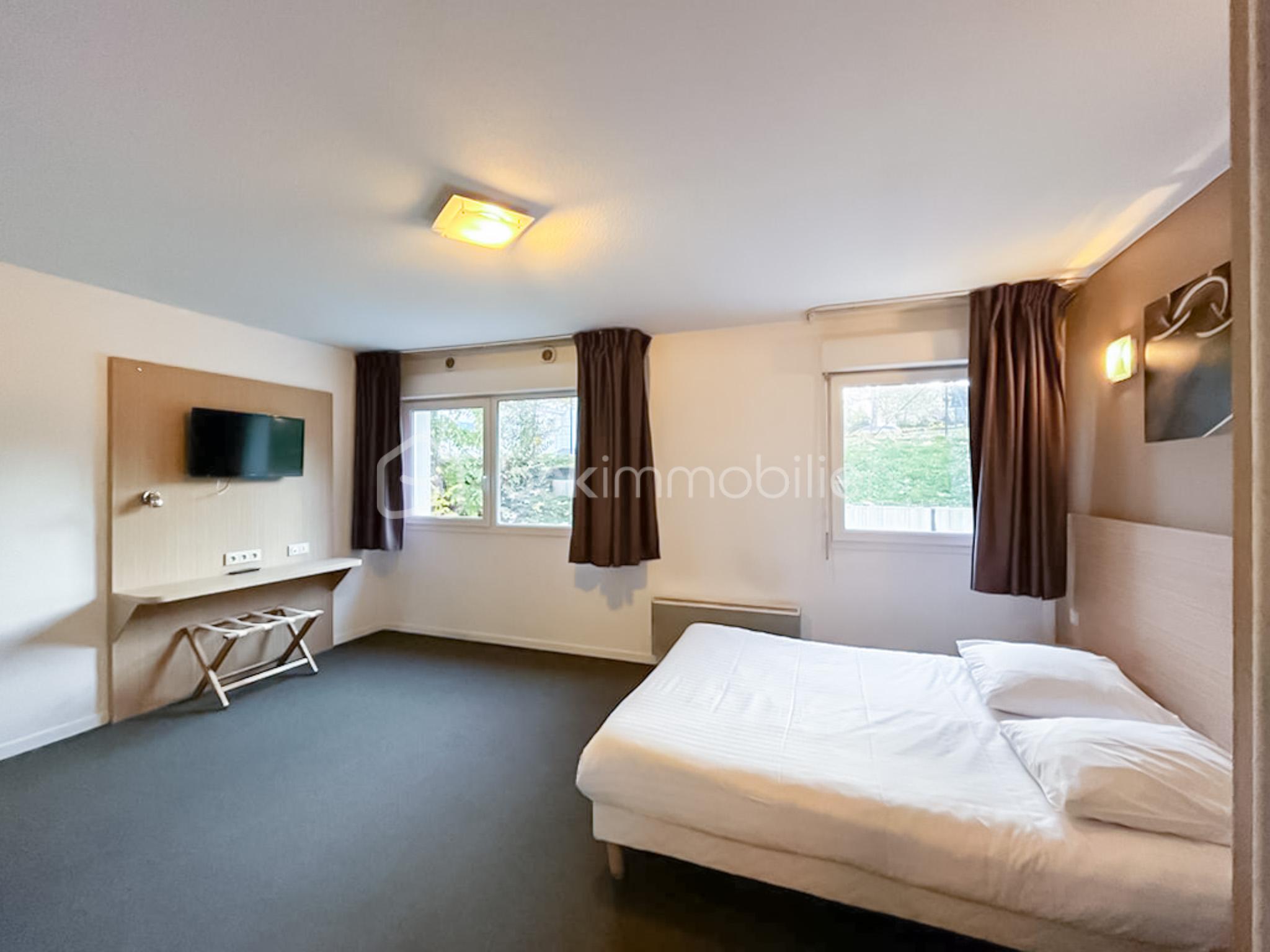 Chambre de service de 32,60 m² - WhatsApp Image 2022-12-01 at 13.40.55 (4).jpg