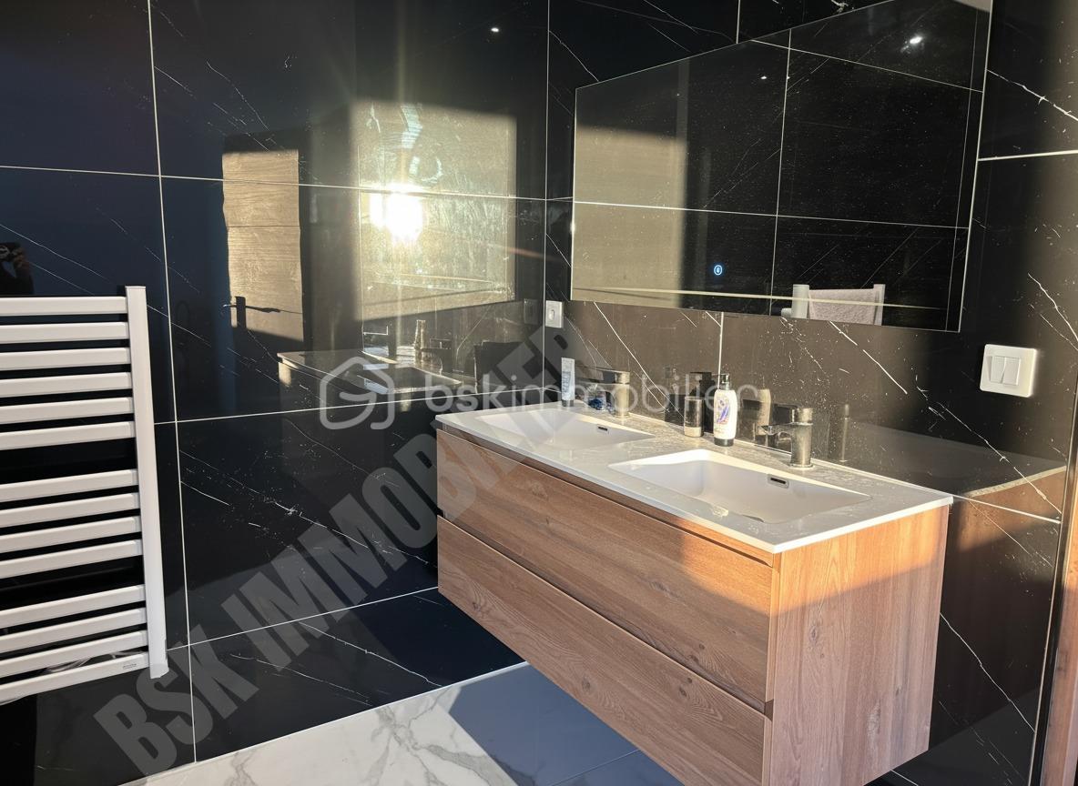 Maison de 122 m² - generated_2025-12-16T09_38_30.658.jpg