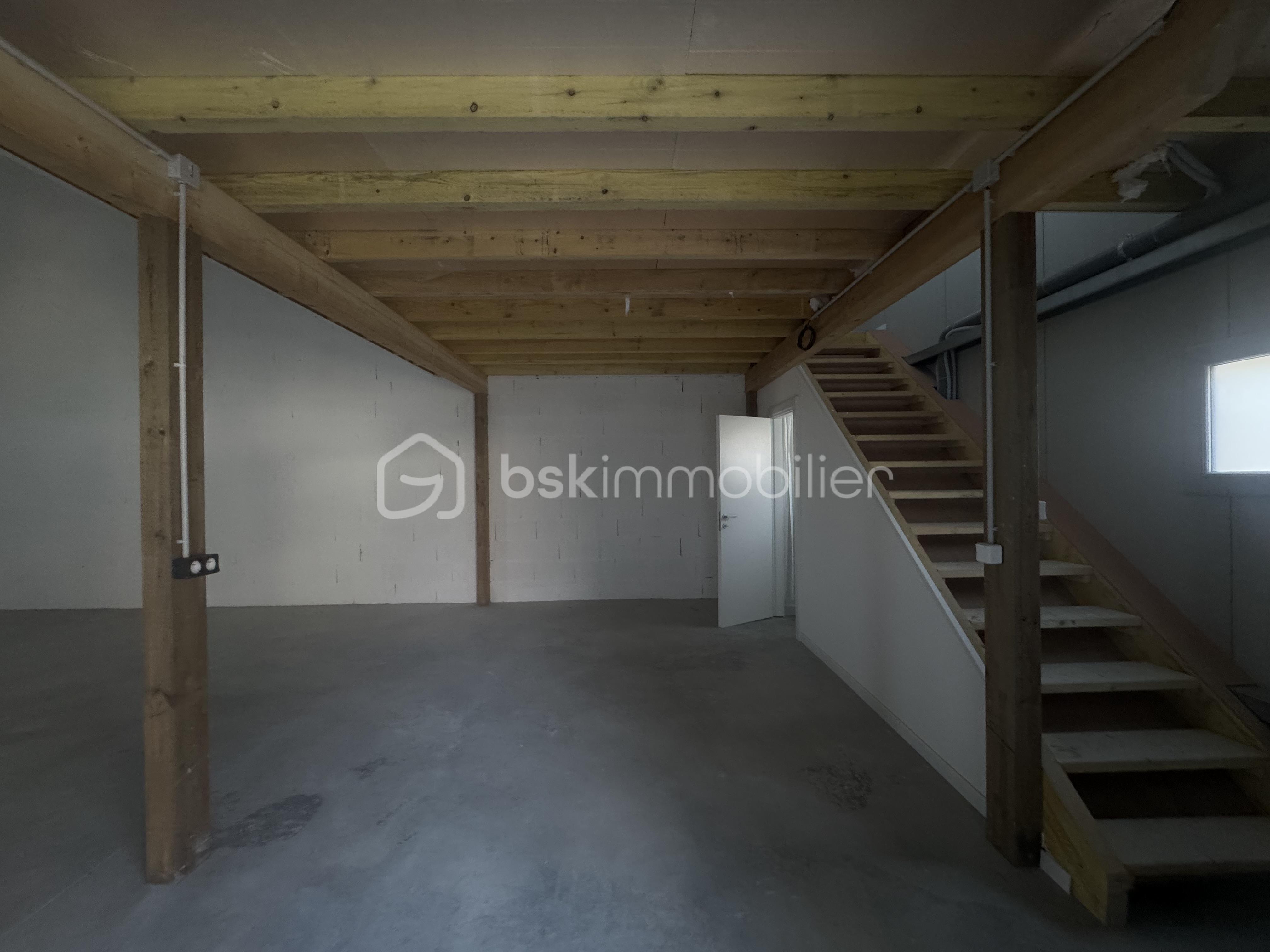 Local commercial de 148 m² - IMG_0725.jpeg