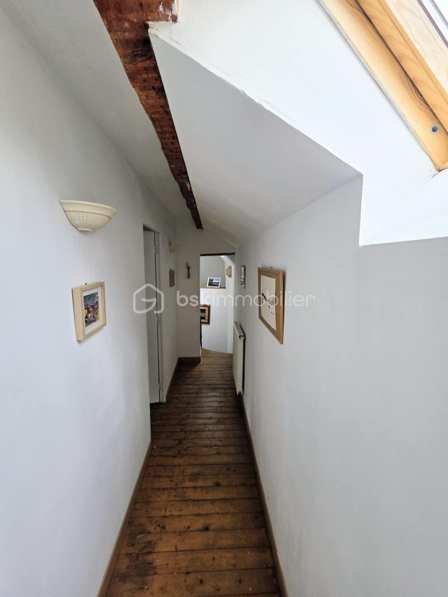 Maison de 127 m² - e2e2a4e9-5712-4254-885e-51b51434cd80.jpg
