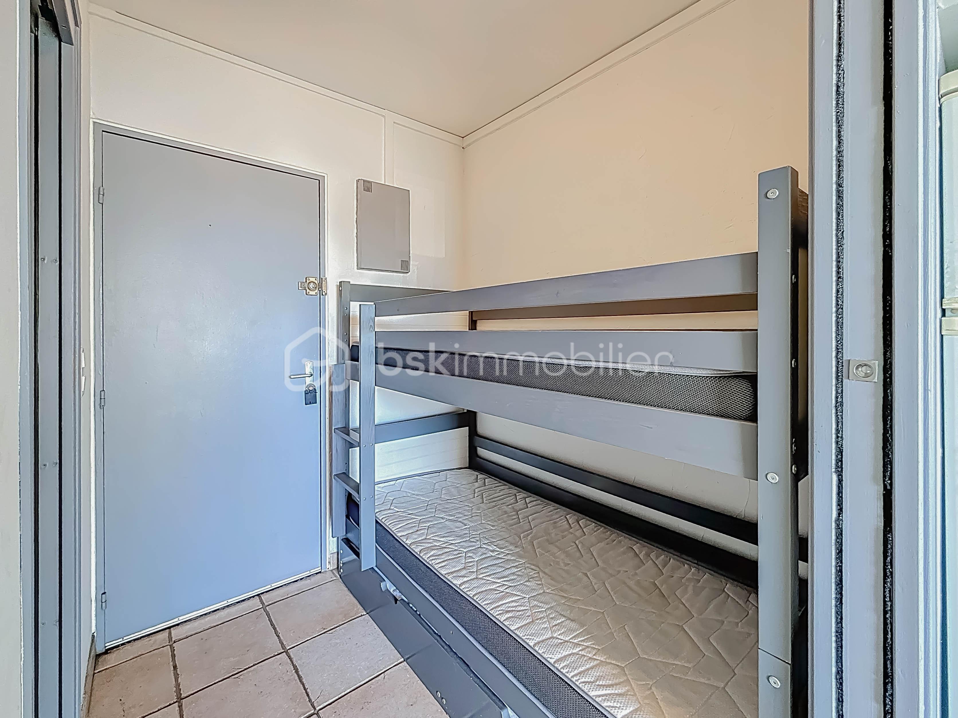 Appartement de 18 m² - IMG_ED6EEC6E161E-6.JPG